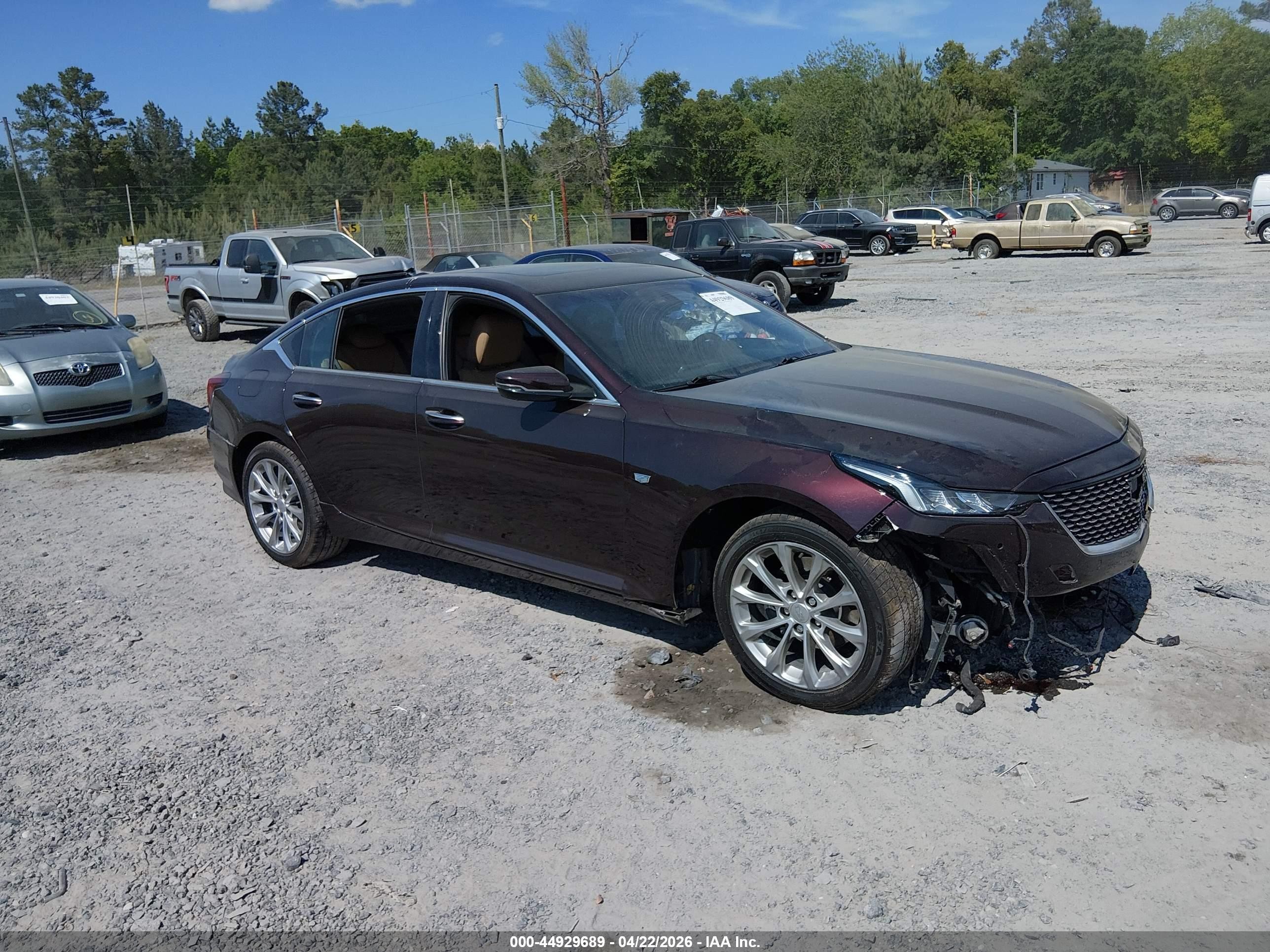 2021 Cadillac CT5 Premium Luxury, VIN 1G6DN5RW8M0143441 — Front end