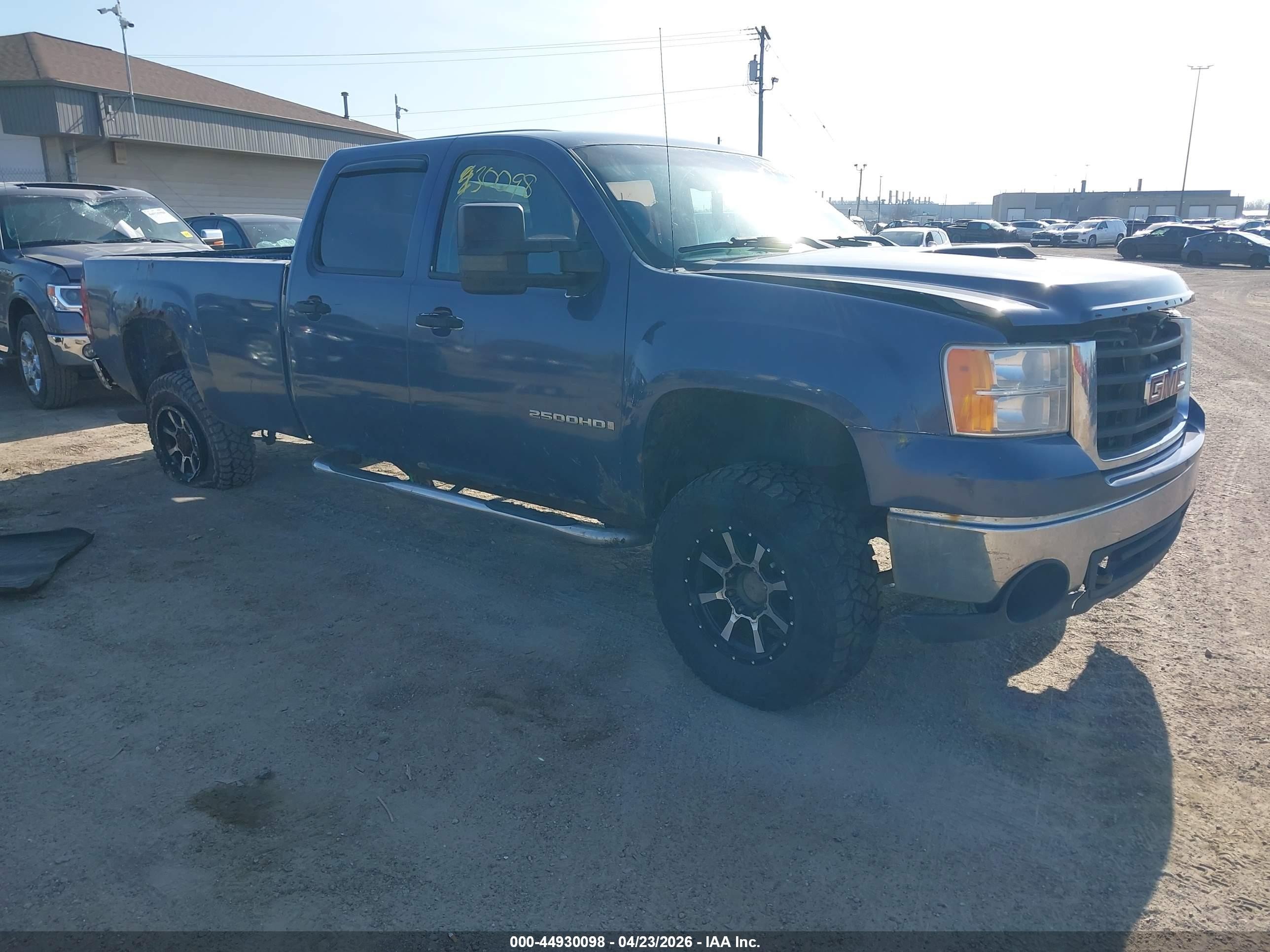 2008 GMC Sierra 2500HD SLE1, VIN 1GTHK23K38F117683 — Rear end