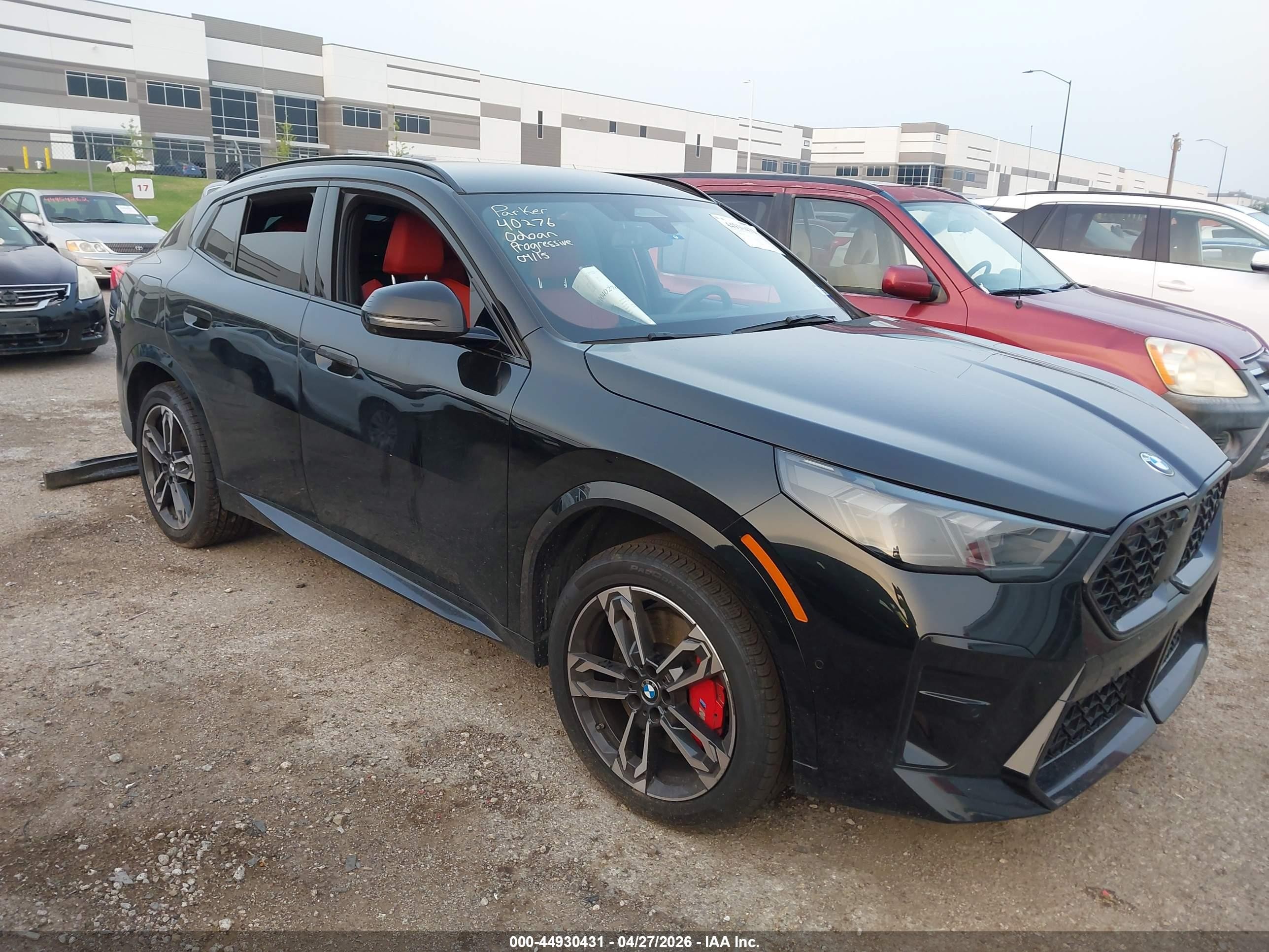 2025 BMW X2 xDrive28i, VIN WBX63GM0XS5231064 — Бок