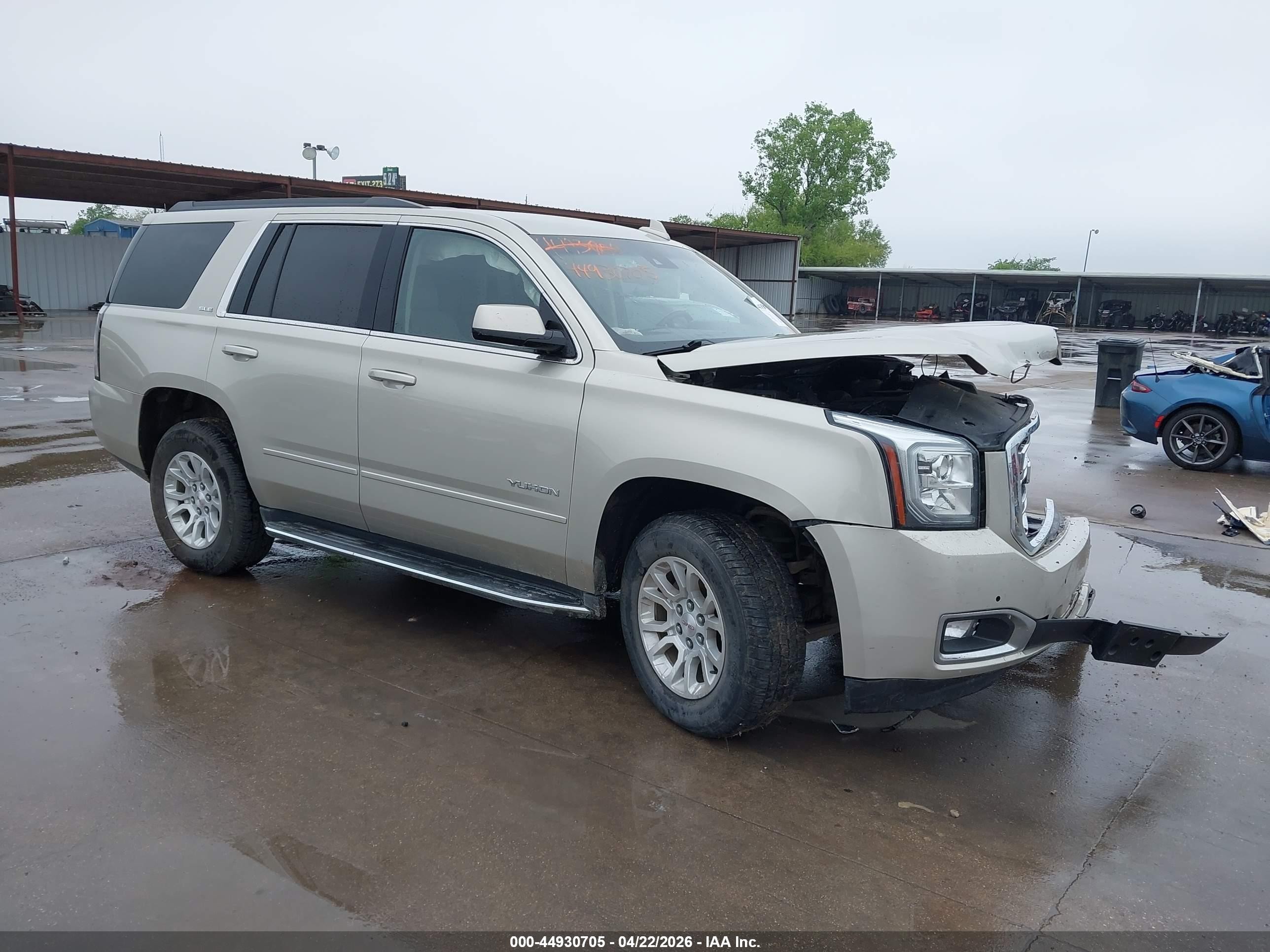 2015 GMC Yukon SLE, VIN 1GKS2AEC2FR611037 — All over