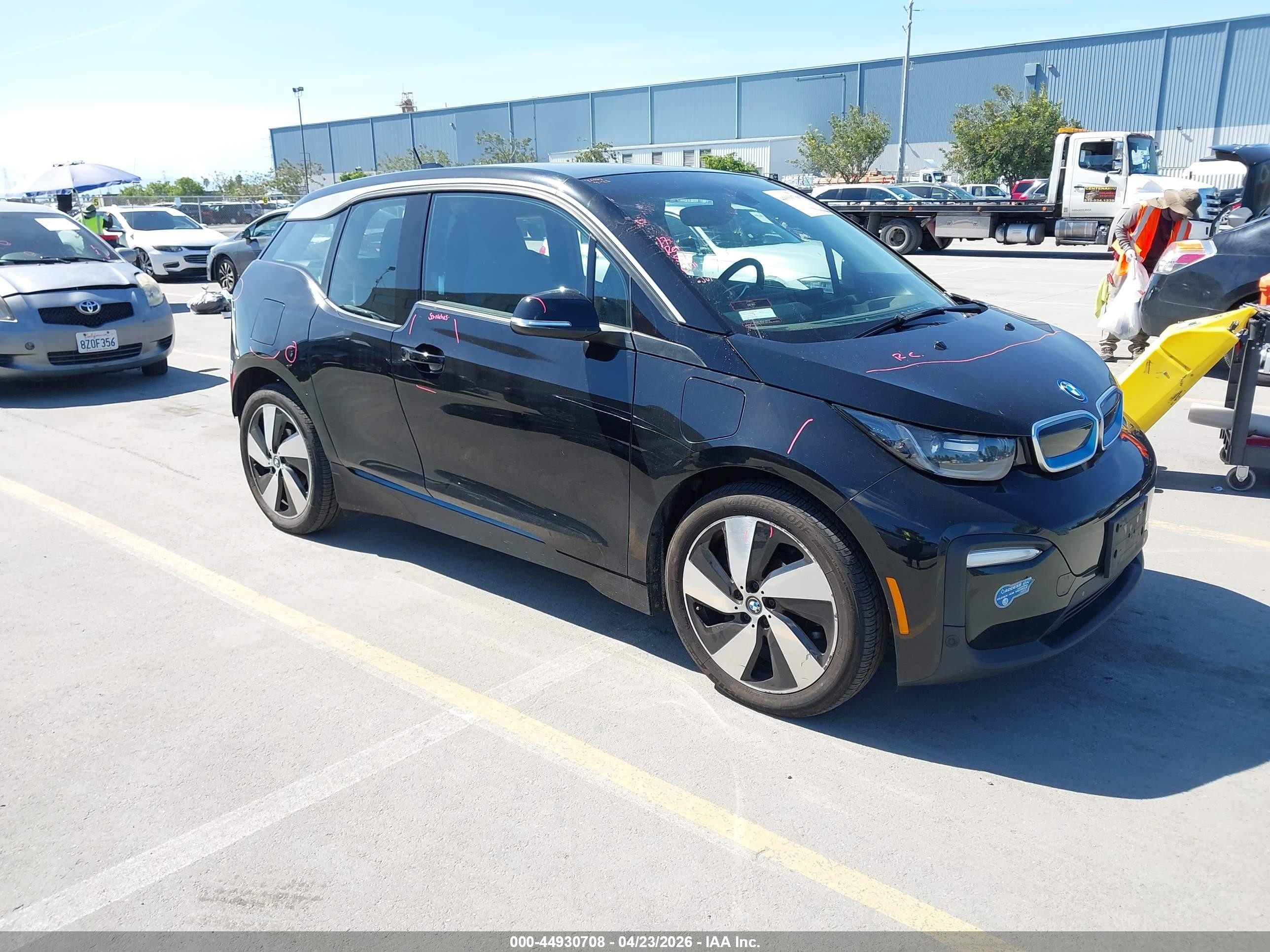 2018 BMW i3, VIN WBY7Z4C58JVD95621 — Зад