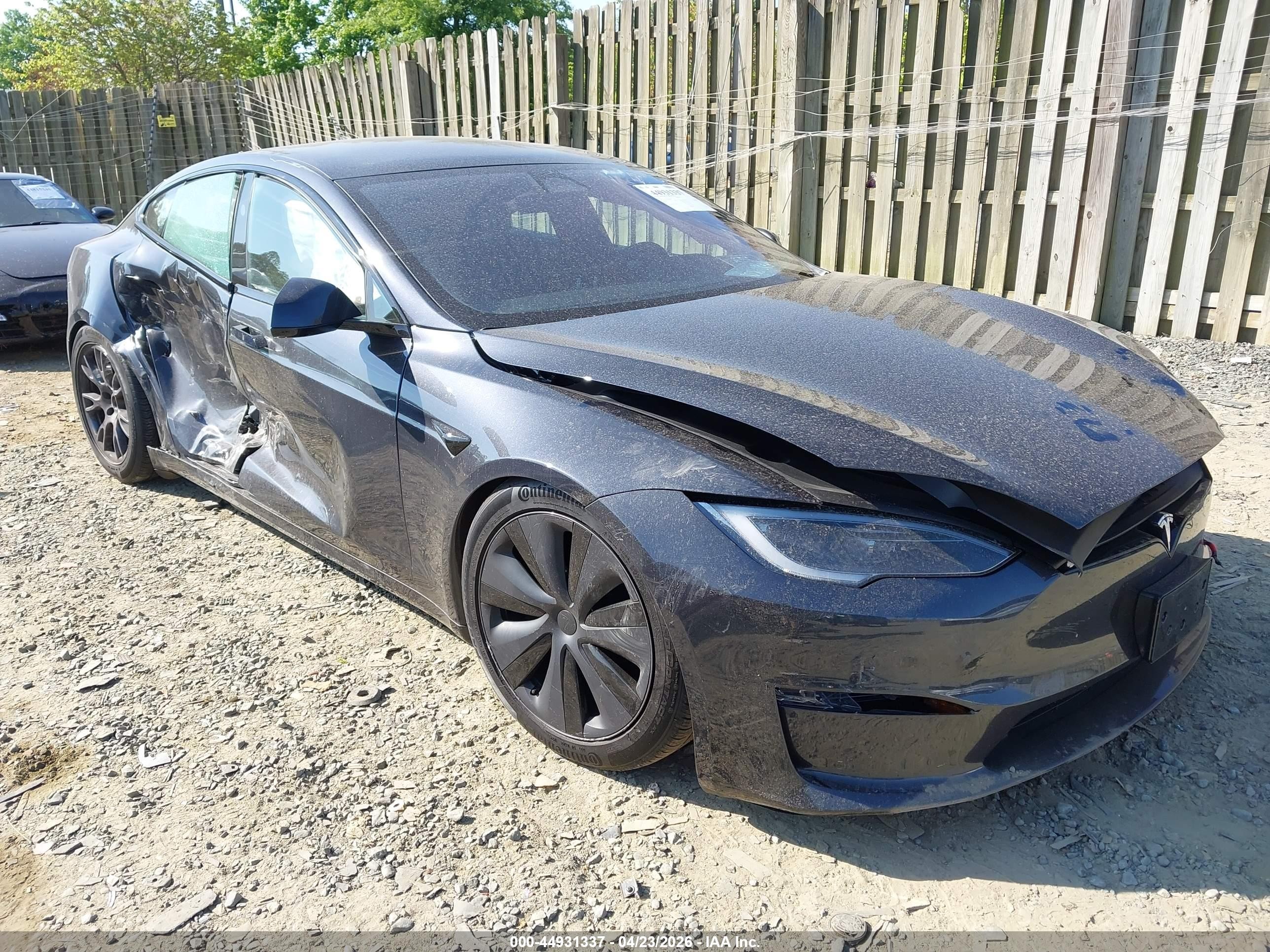 2024 Tesla Model S, VIN 5YJSA1E50RF534808 — Бок