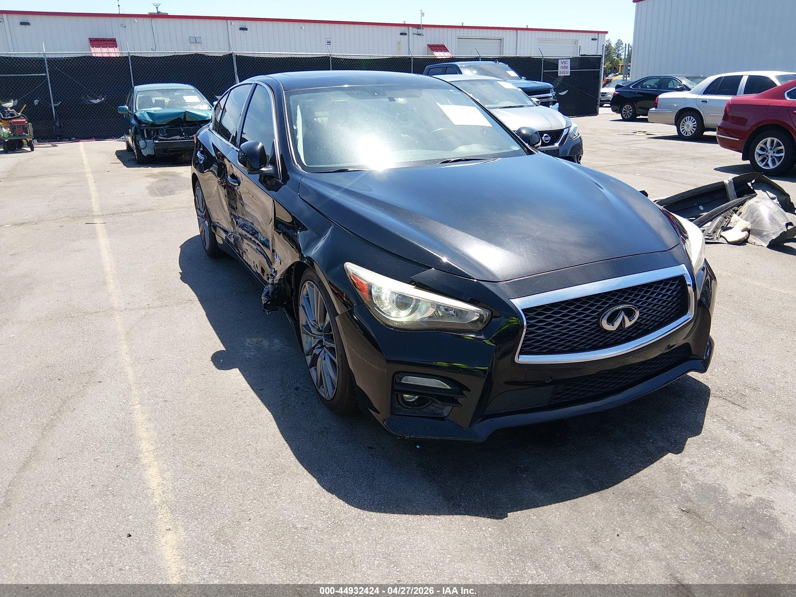 2016 Infiniti Q50 Red Sport 400, VIN JN1FV7AP7GM420134 — Side