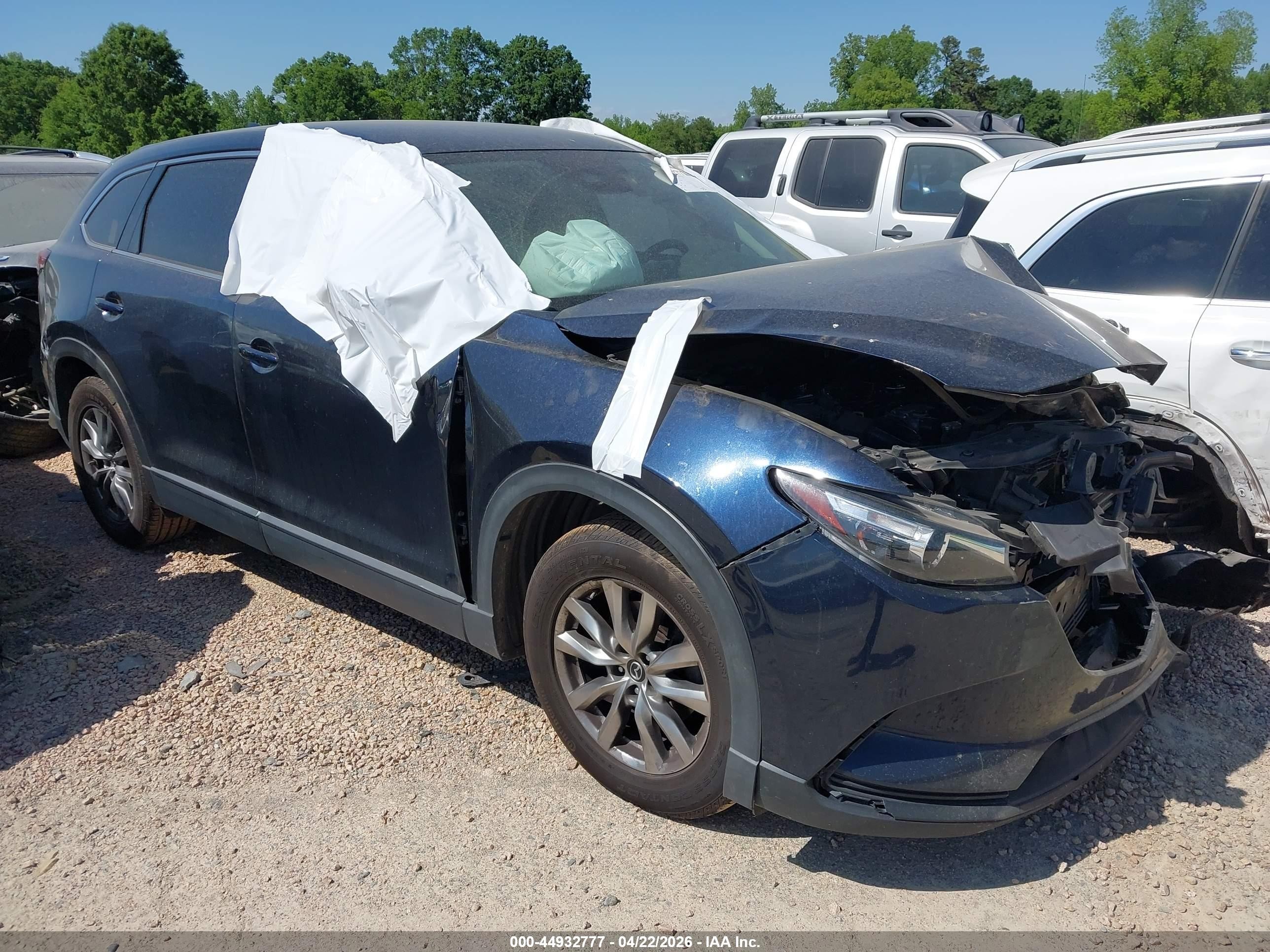 2019 Mazda CX-9 Touring, VIN JM3TCACY0K0314902 — Front end