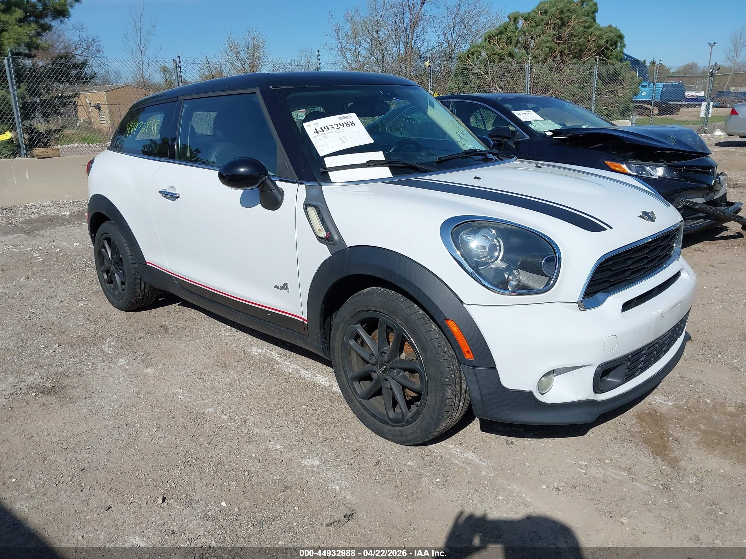2015 MINI Paceman S, VIN WMWSS7C59FWS44932 — Normal wear