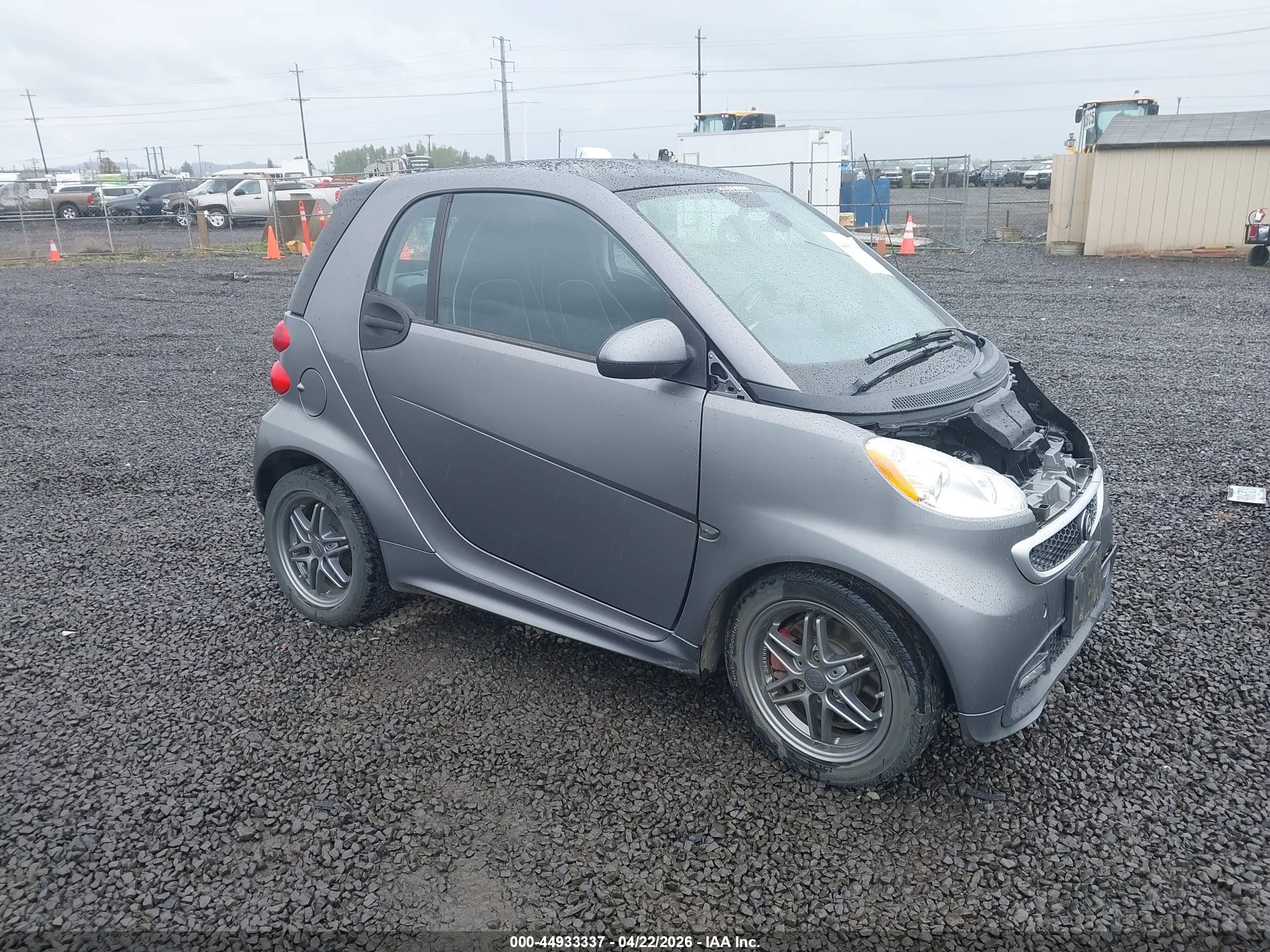 2014 Smart fortwo Passion, VIN WMEEJ3BA5EK783016 — Front end