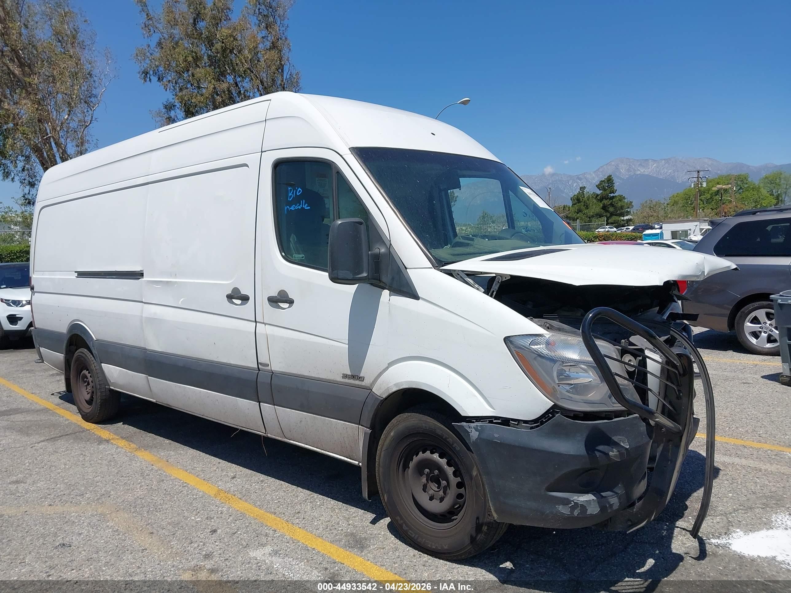 2014 Mercedes-Benz Sprinter, VIN WD3PE8DE2E5902240 — Front end