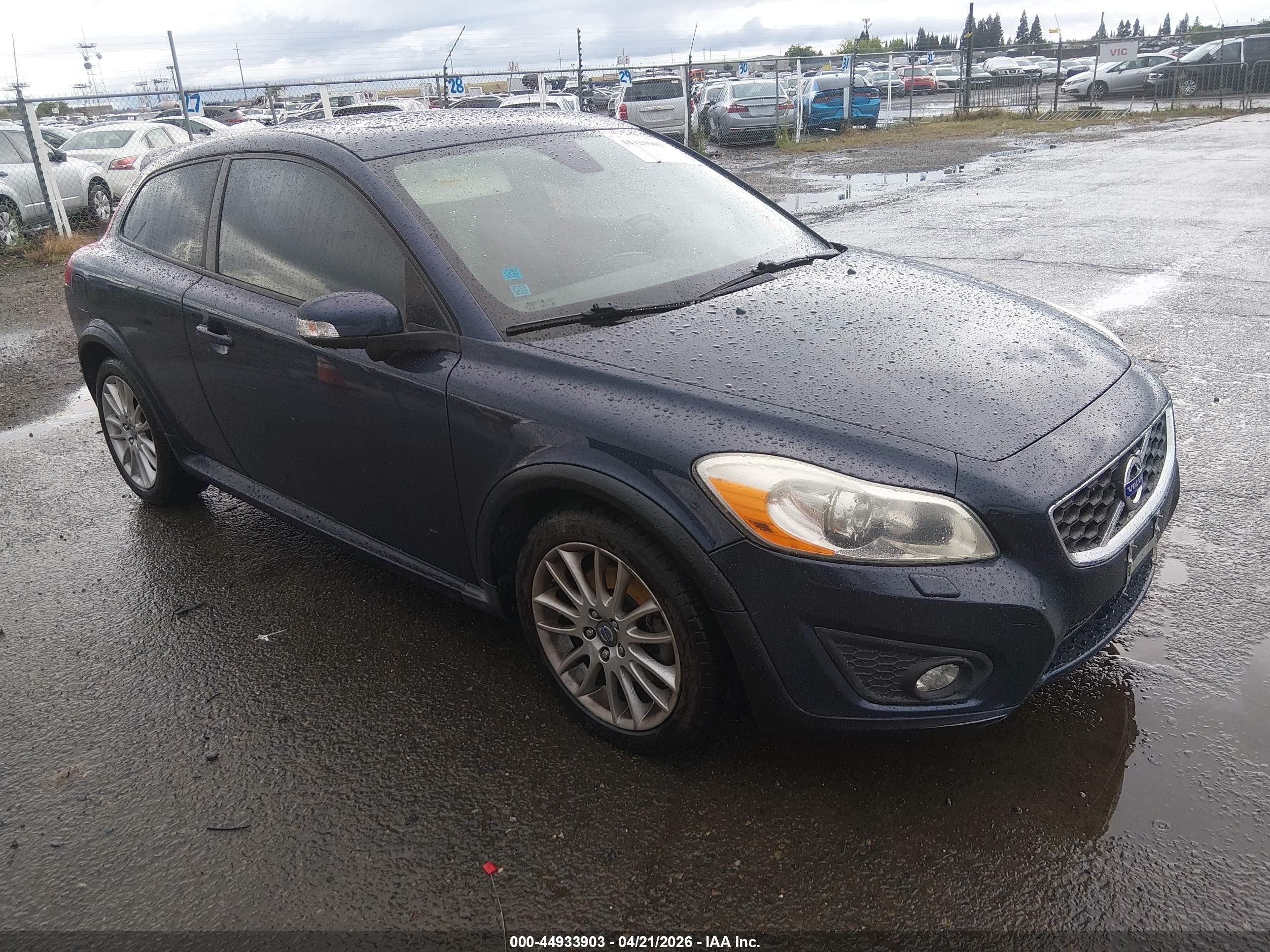 2012 Volvo C30, VIN YV1672MK4C2275810 — Normal wear