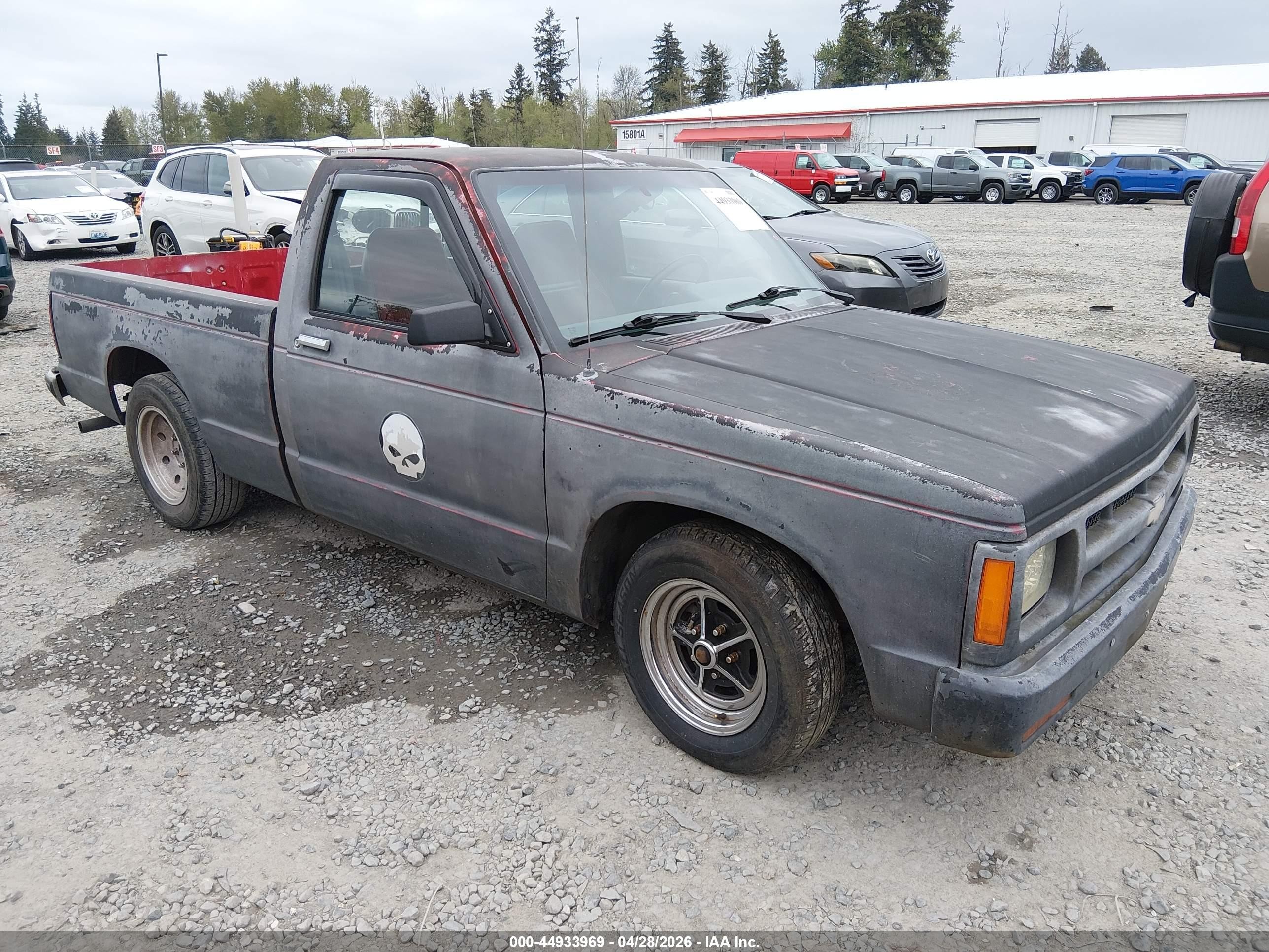 1989 Chevrolet S-10, VIN 1GCBS14R2K2146991 — Rear end