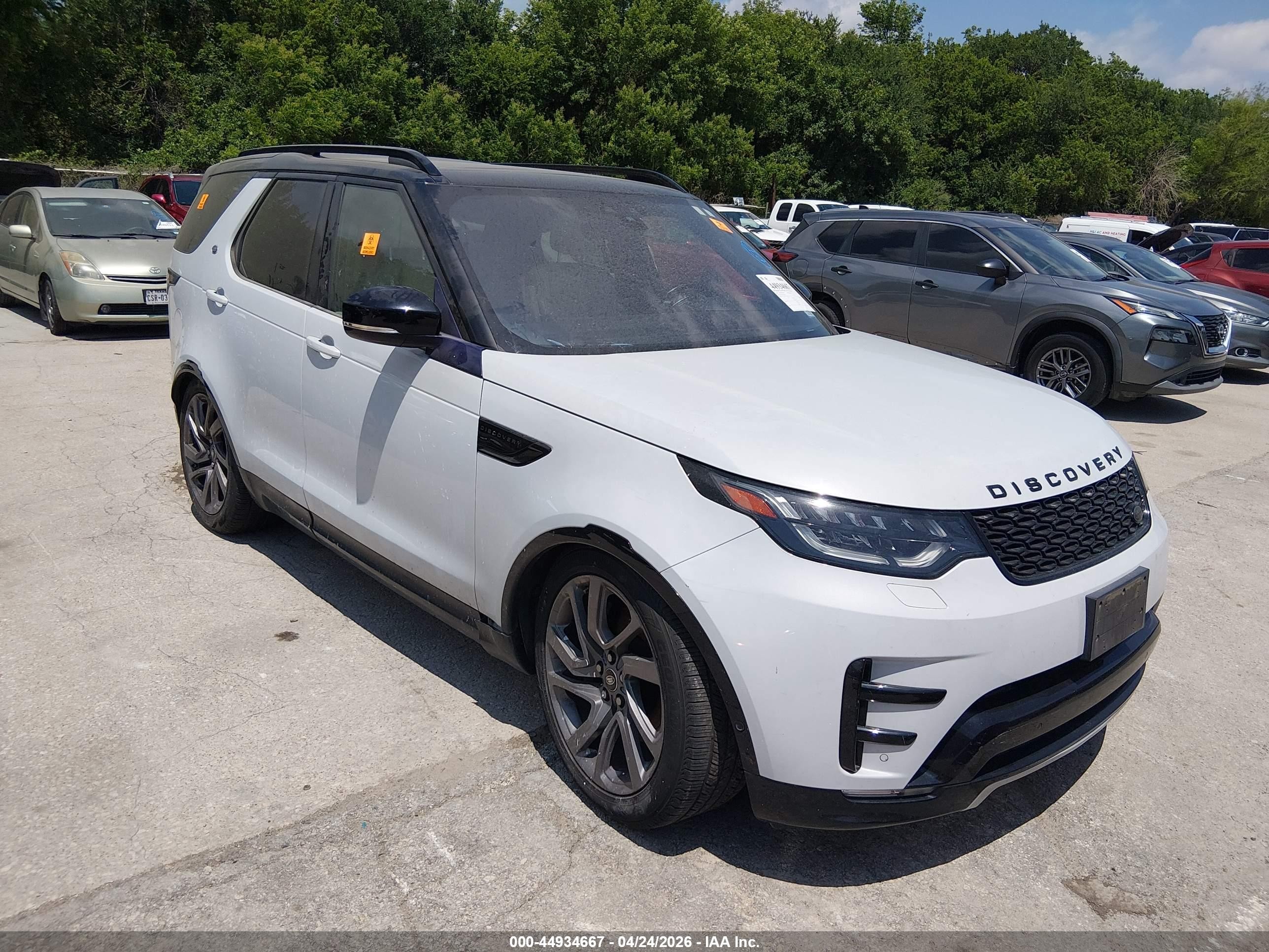 2018 Land Rover Discovery HSE, VIN SALRR2RVXJA073422 — Biohazard / chemical