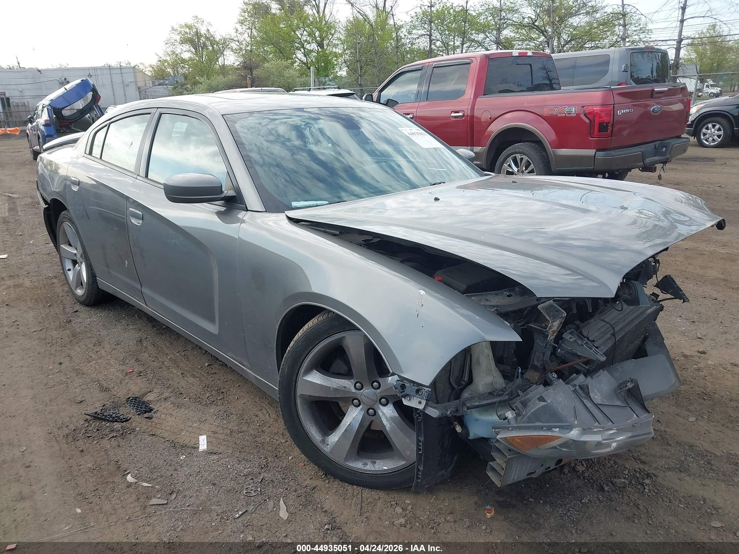 2012 Dodge Charger SXT Plus, VIN 2C3CDXHG3CH213489 — Front end