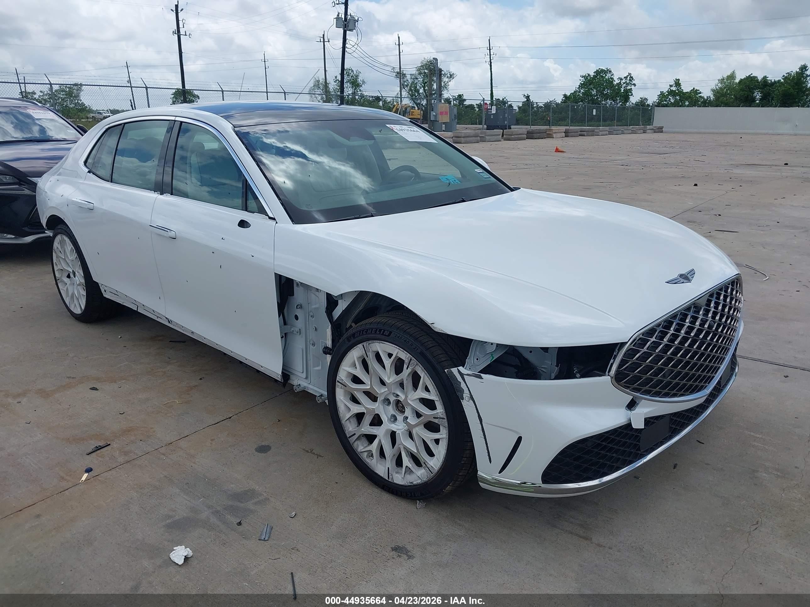 2024 Genesis G90 e-SC, VIN KMTFC4SD3RU040685 — Front end