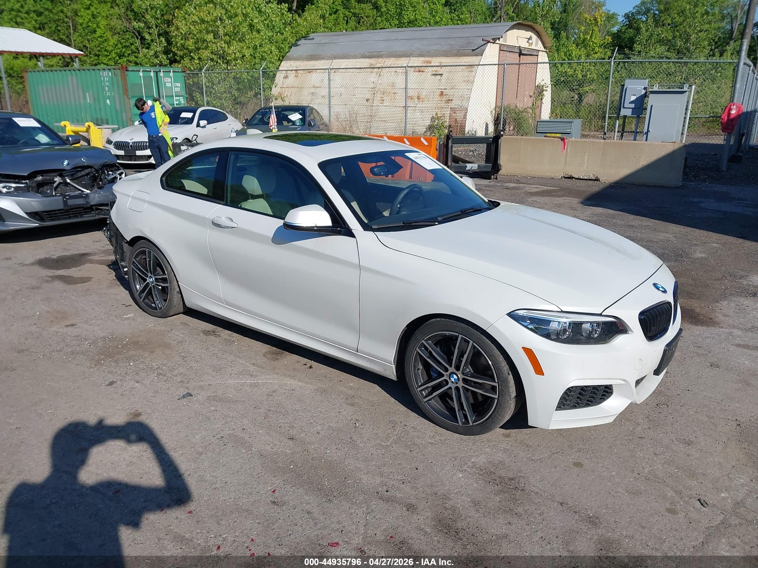 2018 BMW 2 Series M240i, VIN WBA2J5C57JVC07306 — Rear end