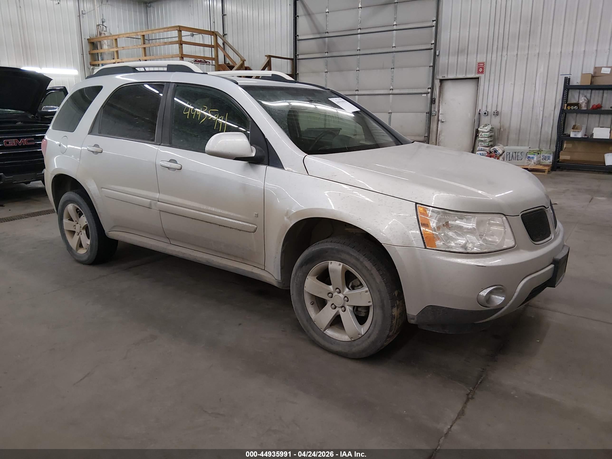 2009 Pontiac Torrent, VIN 2CKDL43F896247991 — Side