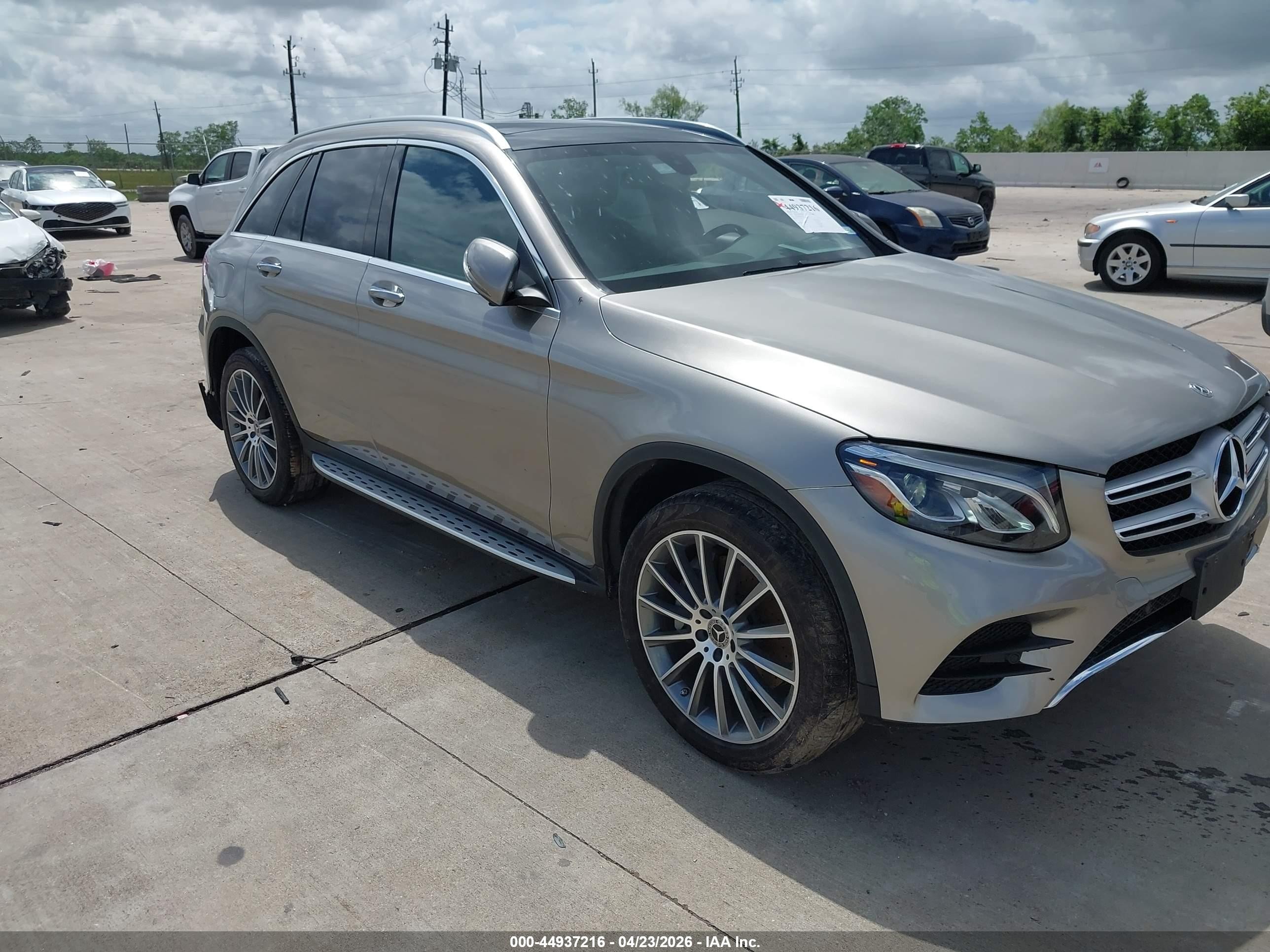 2019 Mercedes-Benz GLC 300, VIN WDC0G4JB8KF563195 — Rear end