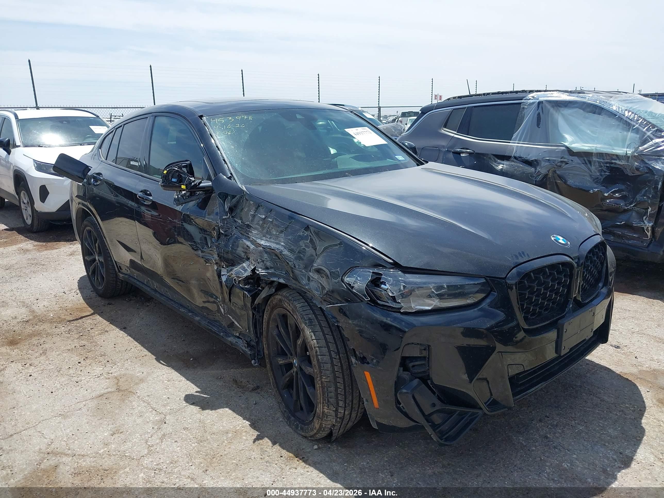 2023 BMW X4 xDrive30i, VIN 5UX33DT06P9R14734 — Side