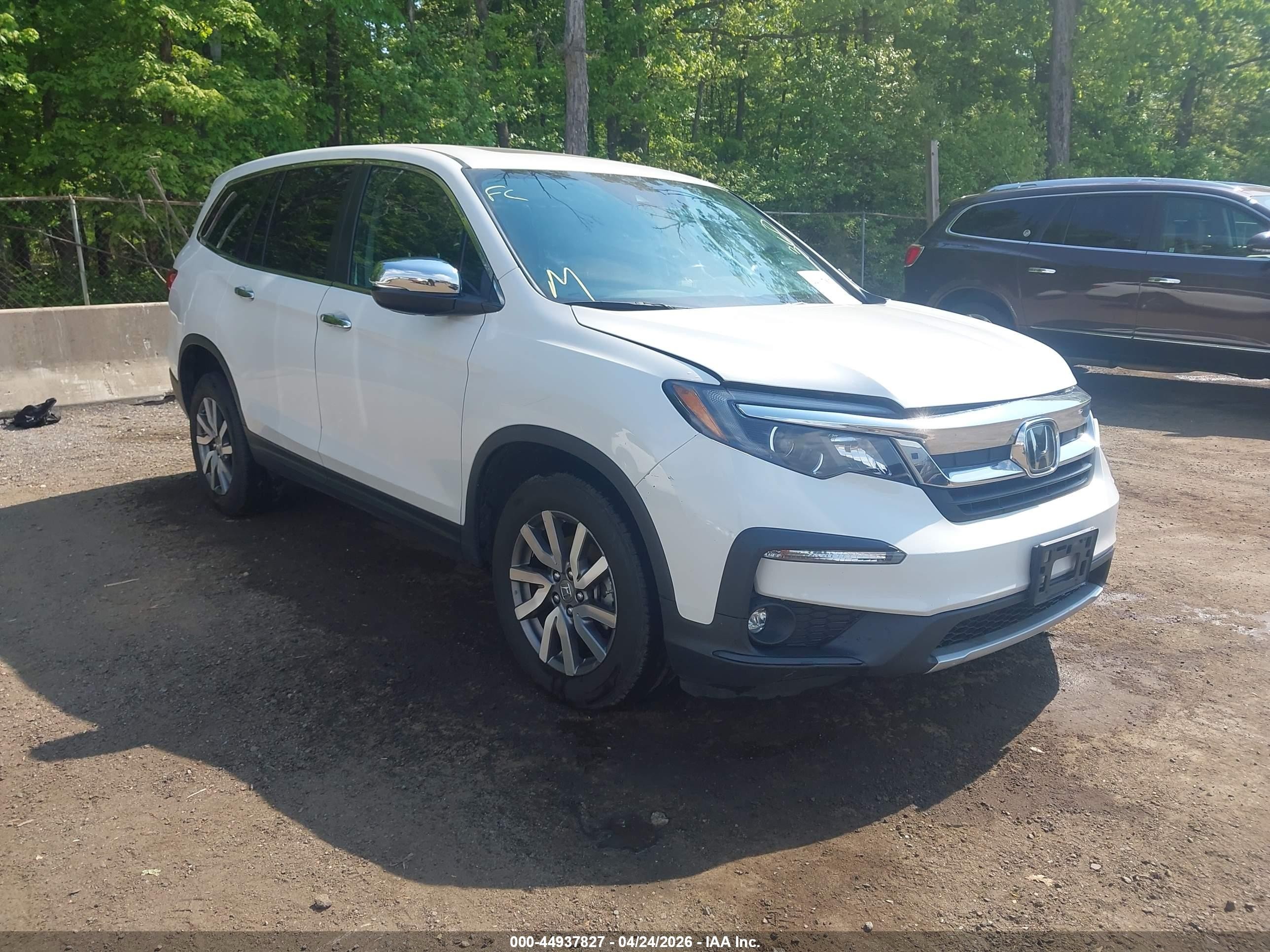 2022 Honda Pilot EX-L, VIN 5FNYF6H5XNB082817 — Перед