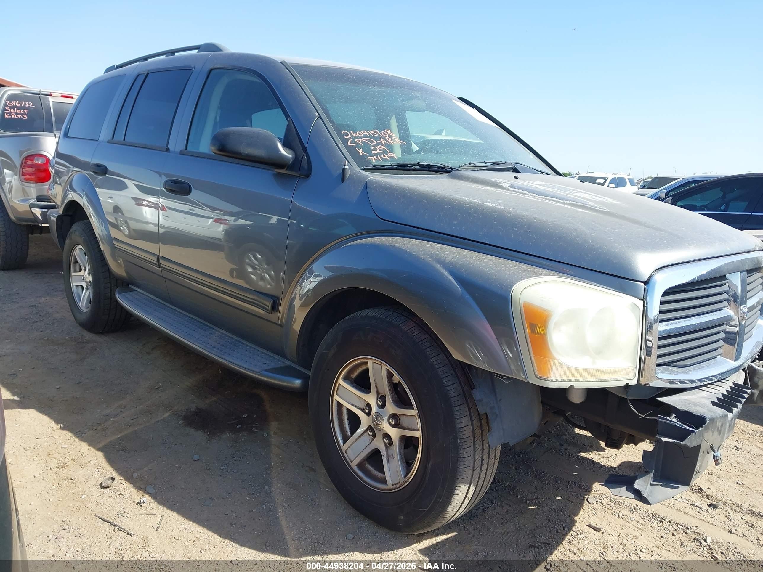 2005 Dodge Durango SLT, VIN 1D4HD48N35F537449 — Front end