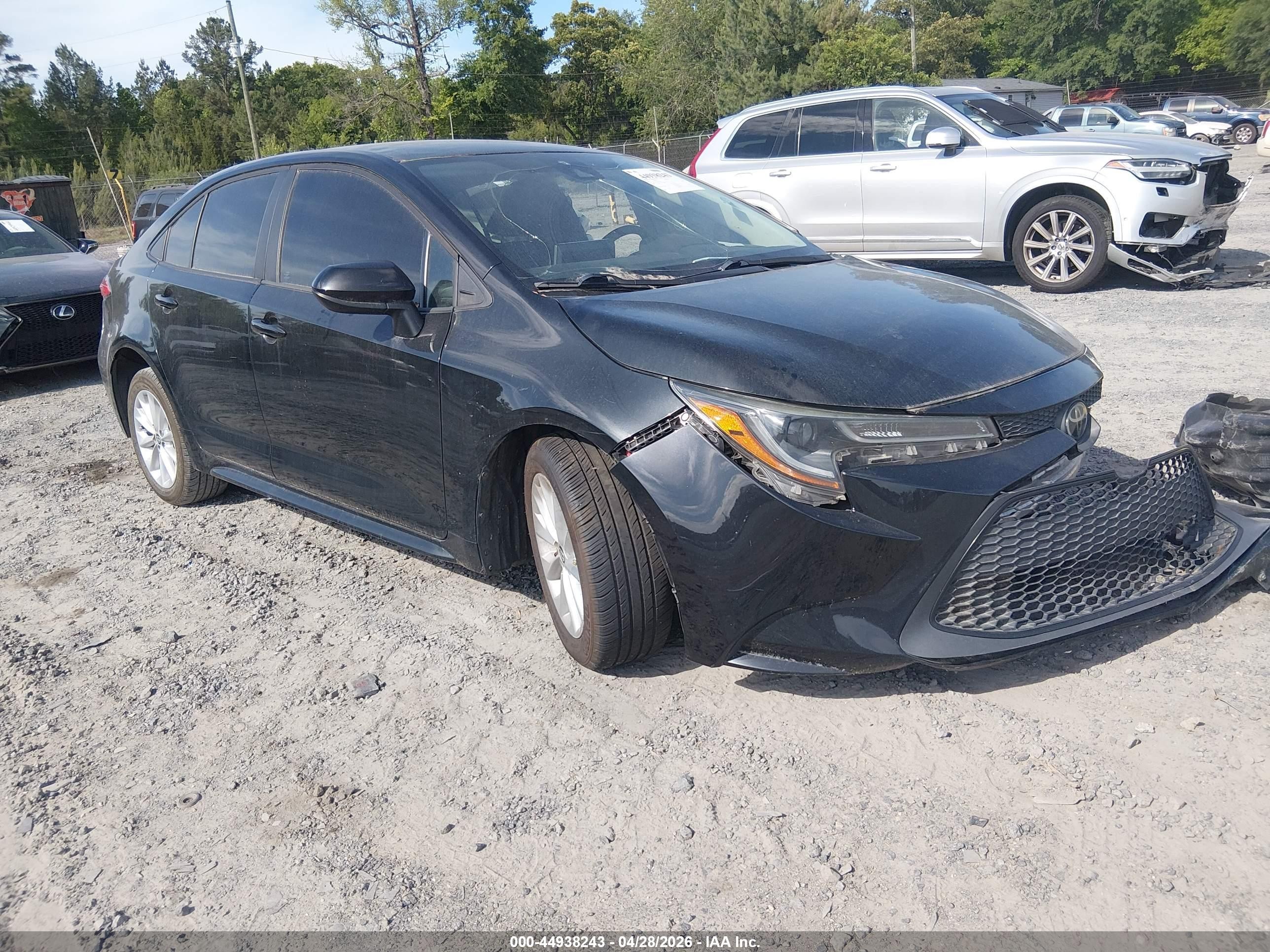 2021 Toyota Corolla LE, VIN 5YFVPMAE5MP235783 — Front end