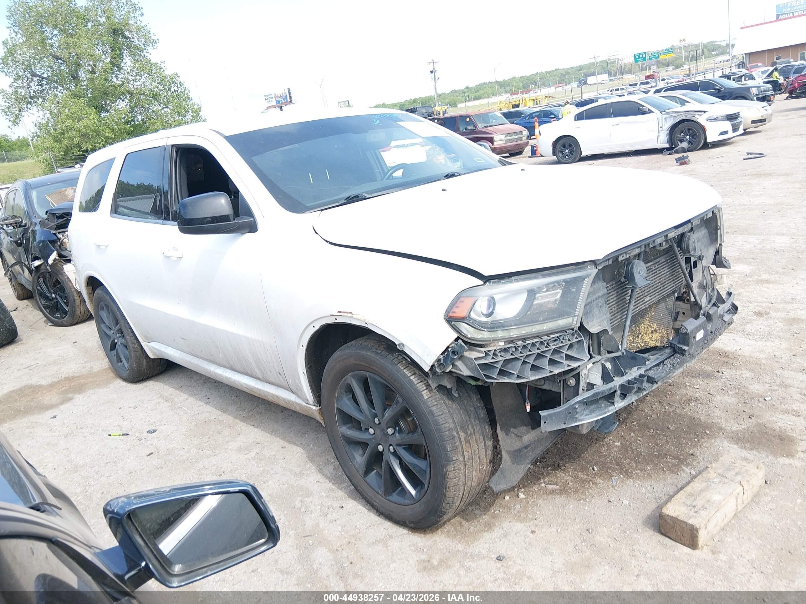 2018 Dodge Durango SXT, VIN 1C4RDHAG3JC413908 — Перед