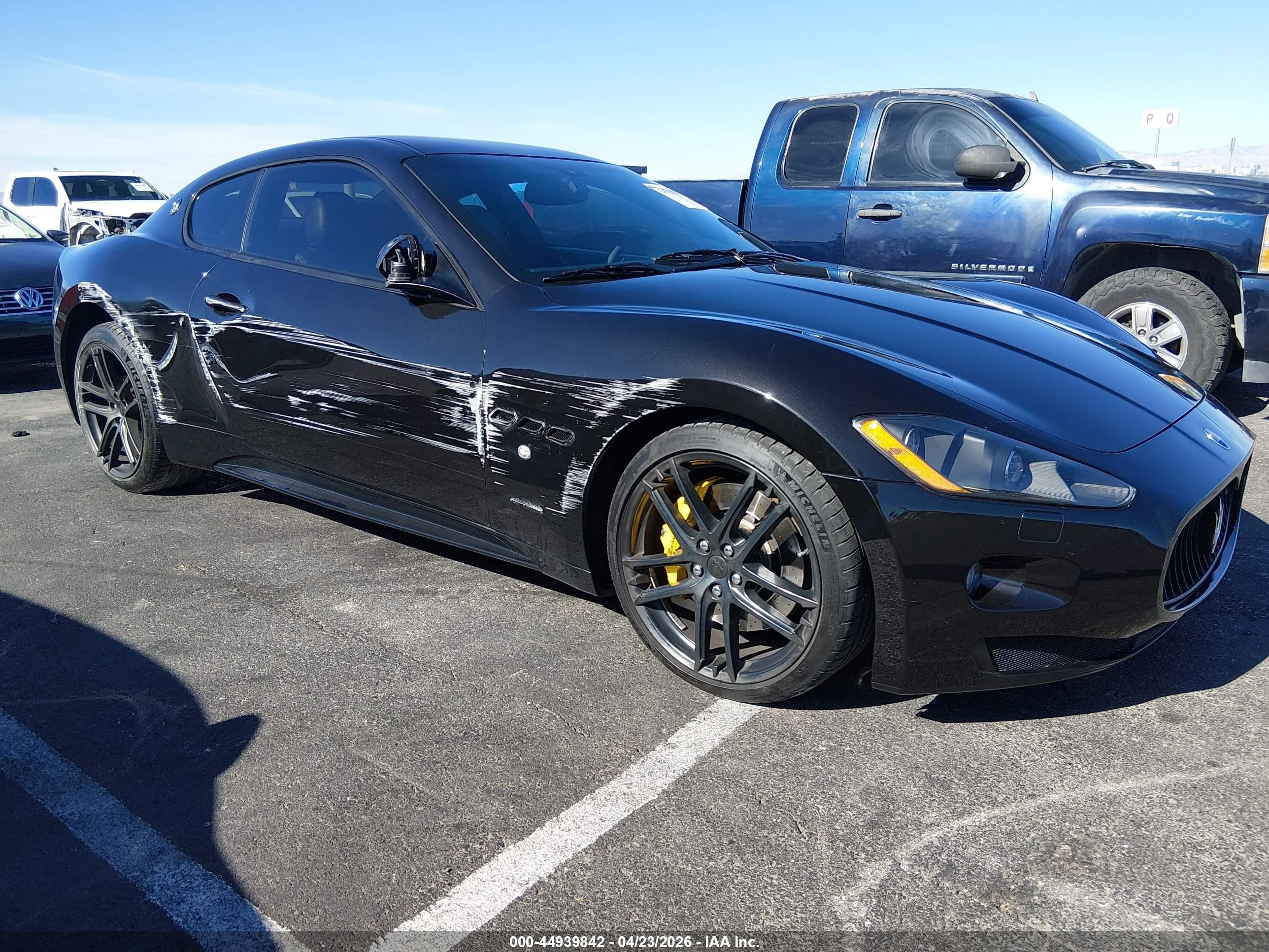 2009 Maserati GranTurismo, VIN ZAMHJ45A990046508 — Side