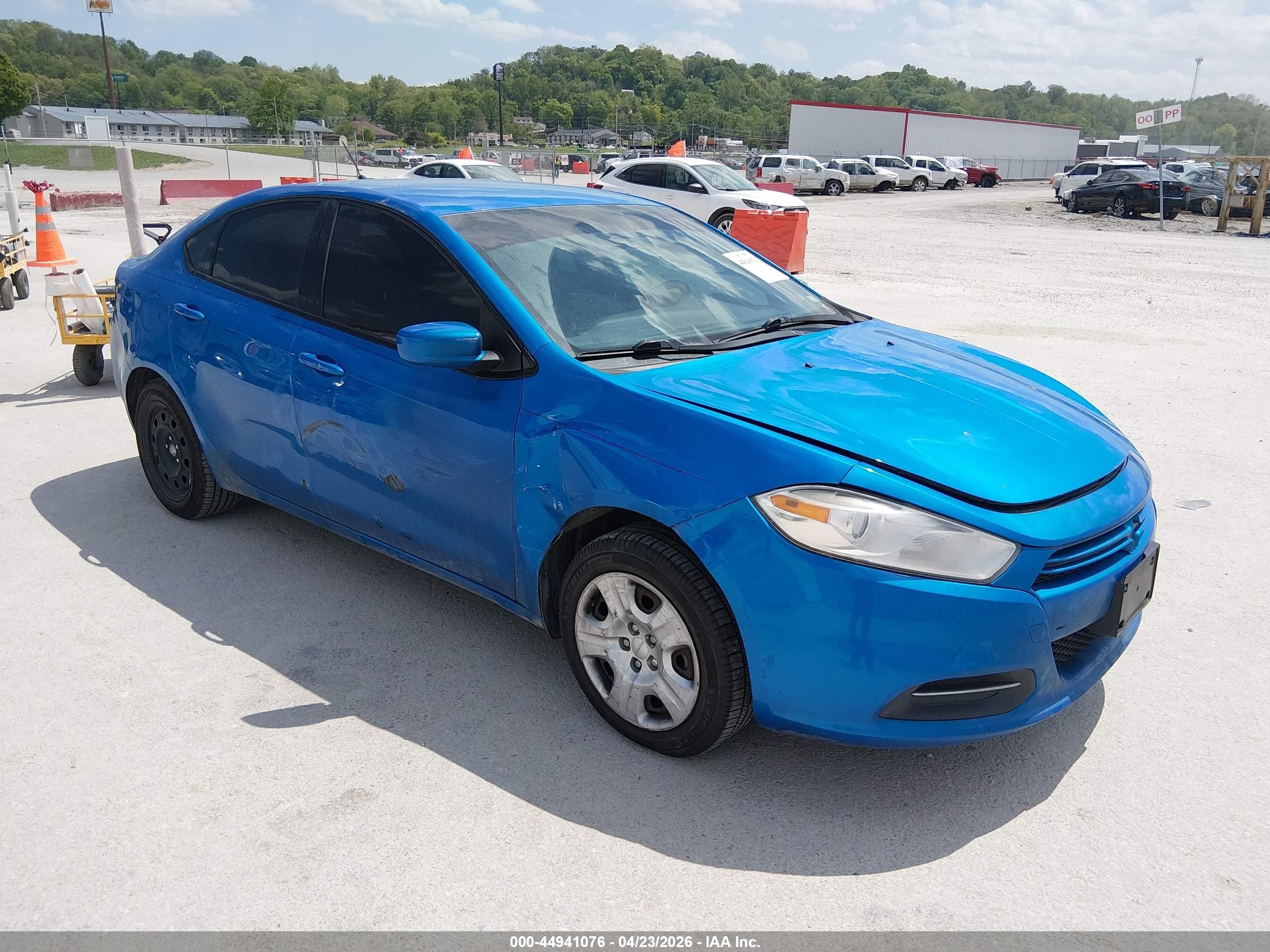 2015 Dodge Dart SE, VIN 1C3CDFAA0FD330884 — Side
