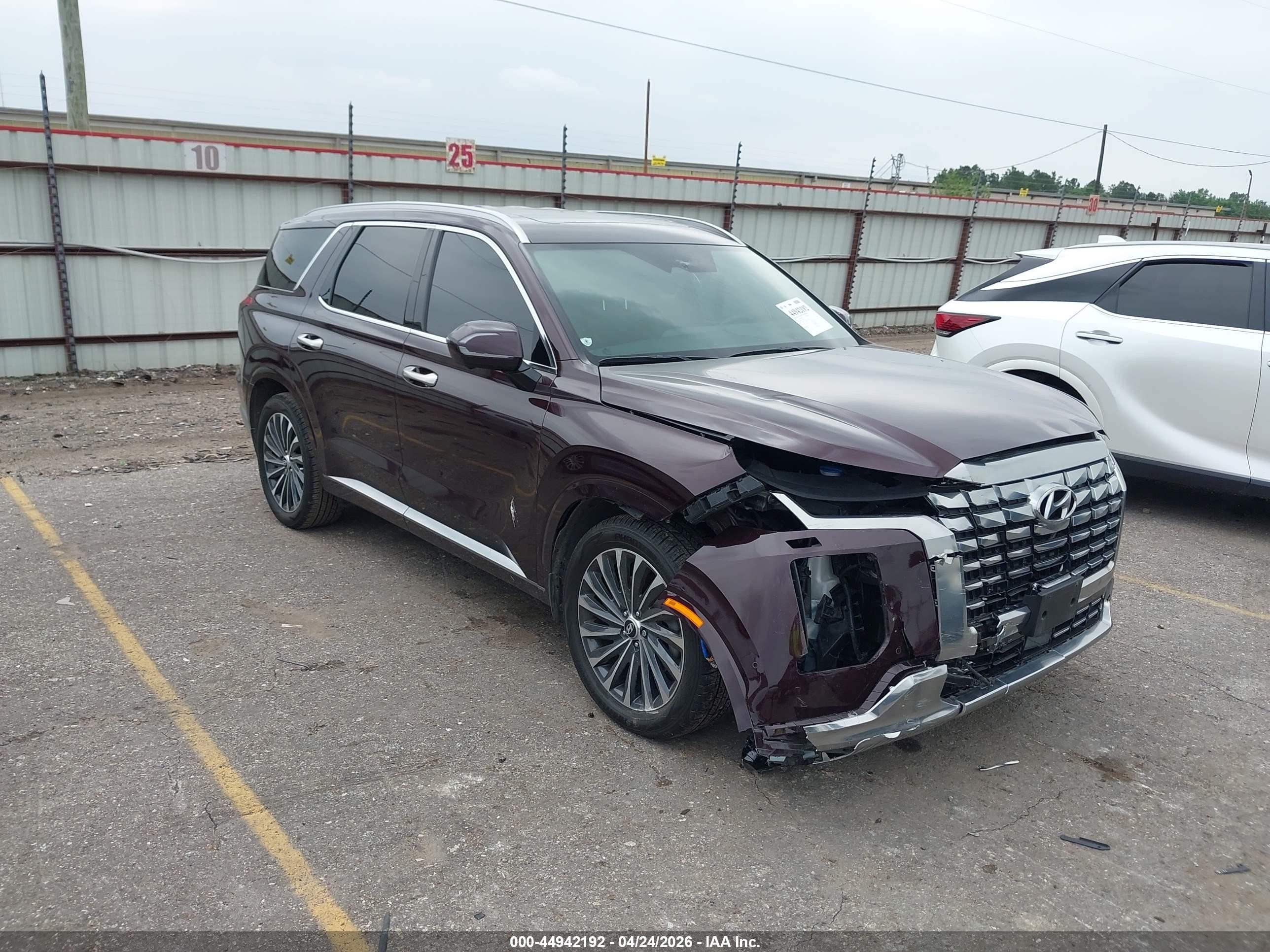 2024 Hyundai Palisade Calligraphy, VIN KM8R74GE7RU807239 — Front end