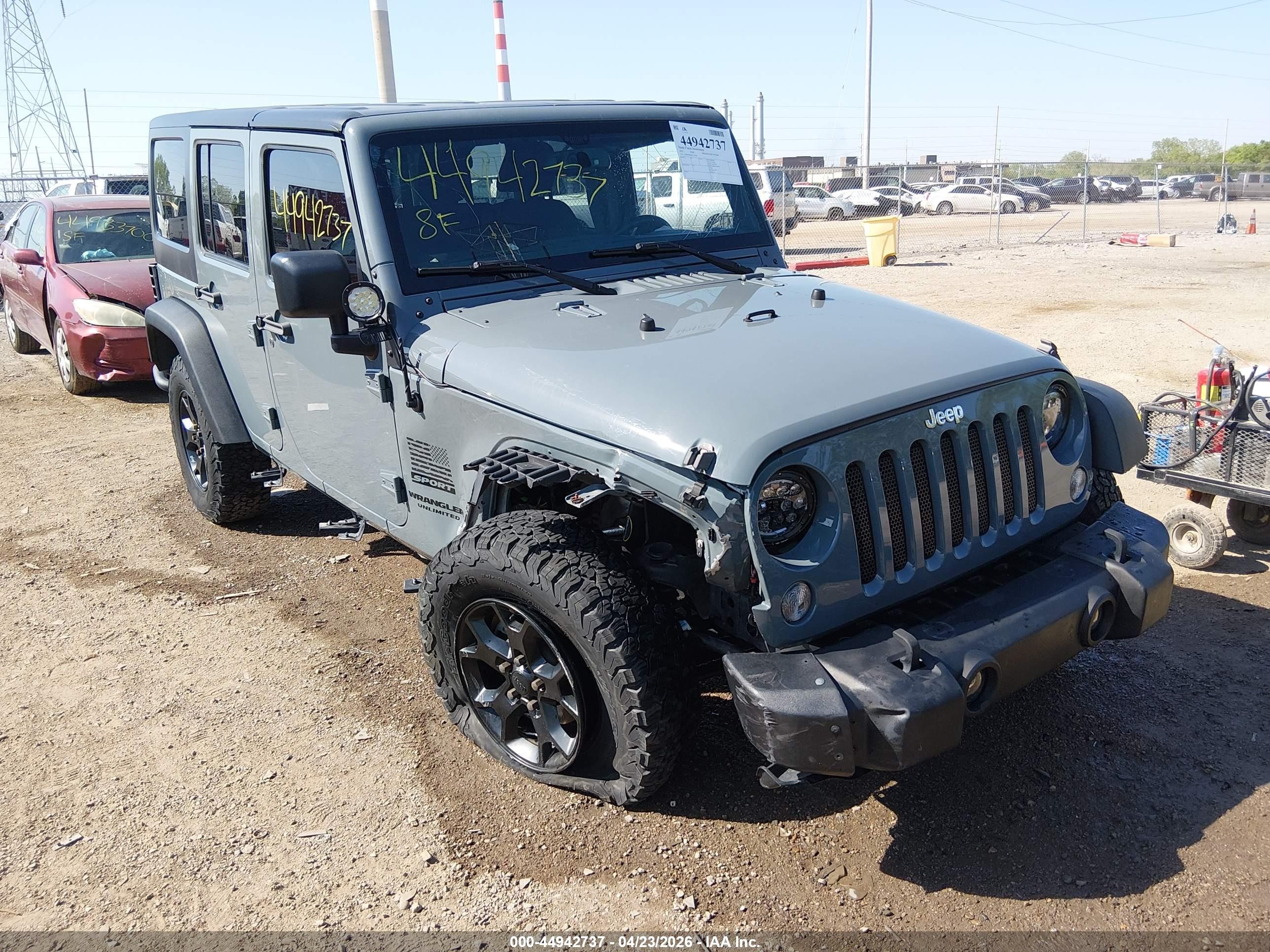 2015 Jeep Wrangler Unlimited Sport, VIN 1C4BJWDG9FL773444 — Опрокидывание