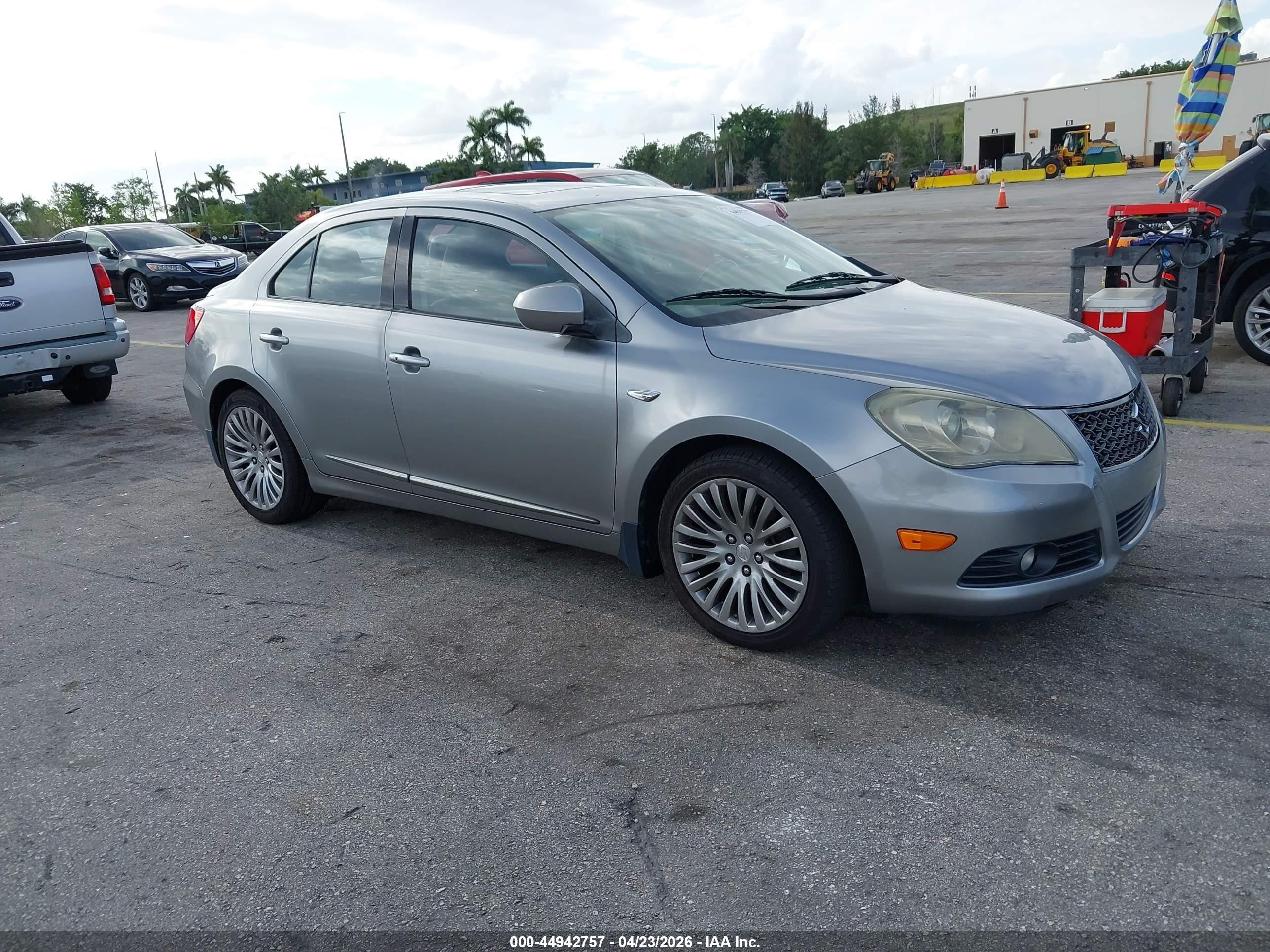 2010 Suzuki Kizashi, VIN JS2RE9A77A6100559 — Normal wear