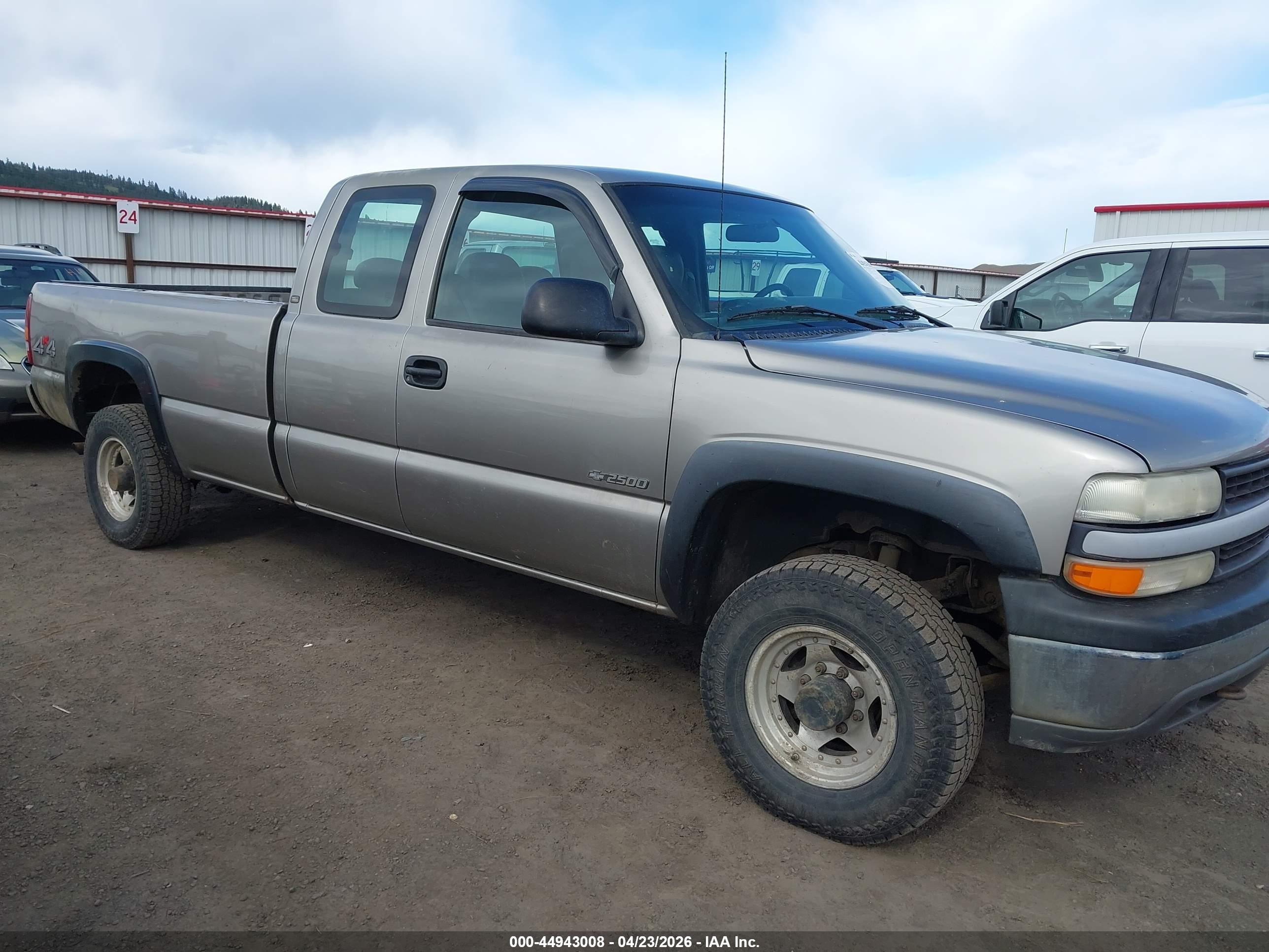2000 Chevrolet Silverado 2500 LT, VIN 1GCGK29U3YE397258 — Repossession