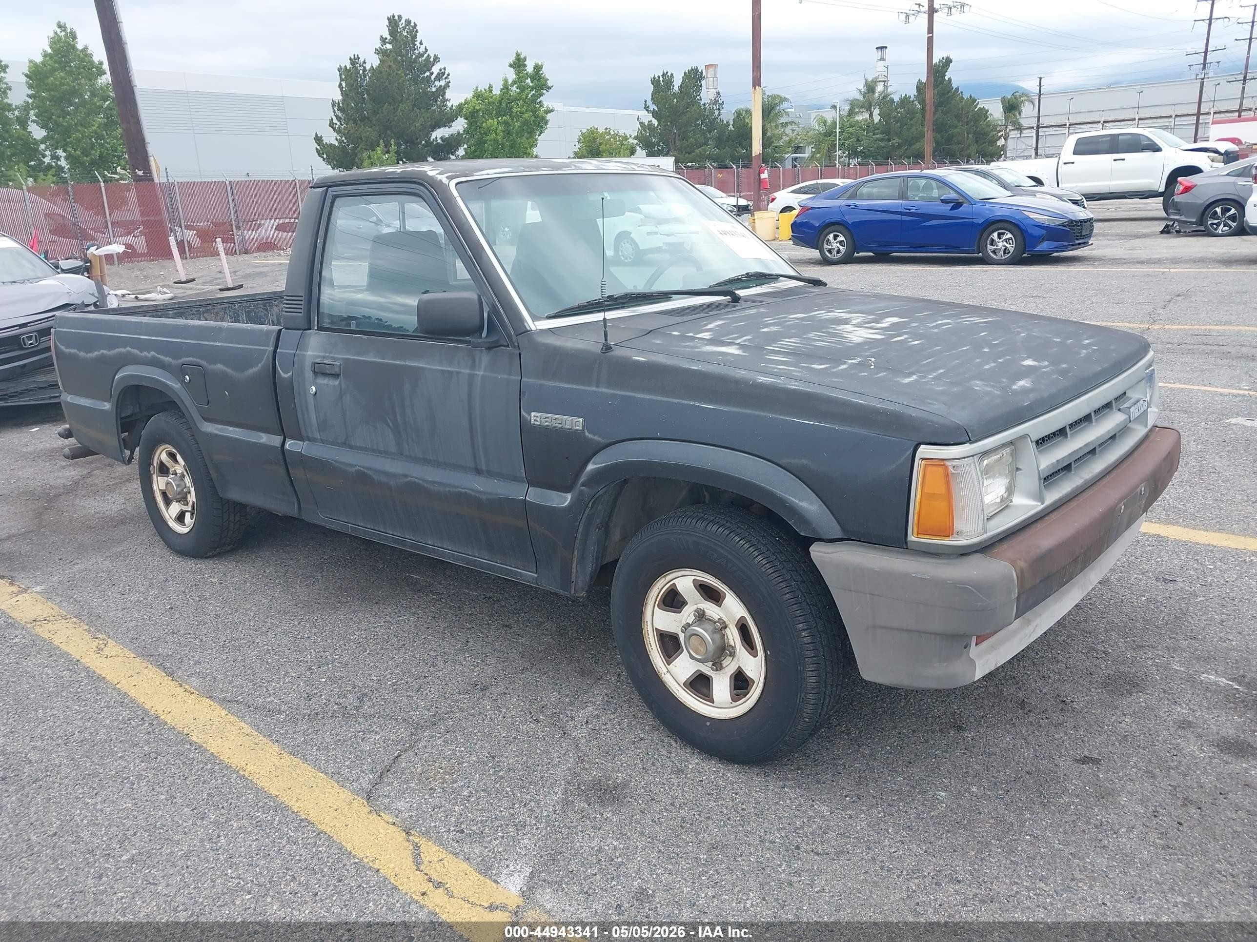 1988 Mazda B-Series, VIN JM2UF1132J0329780 — Normal wear