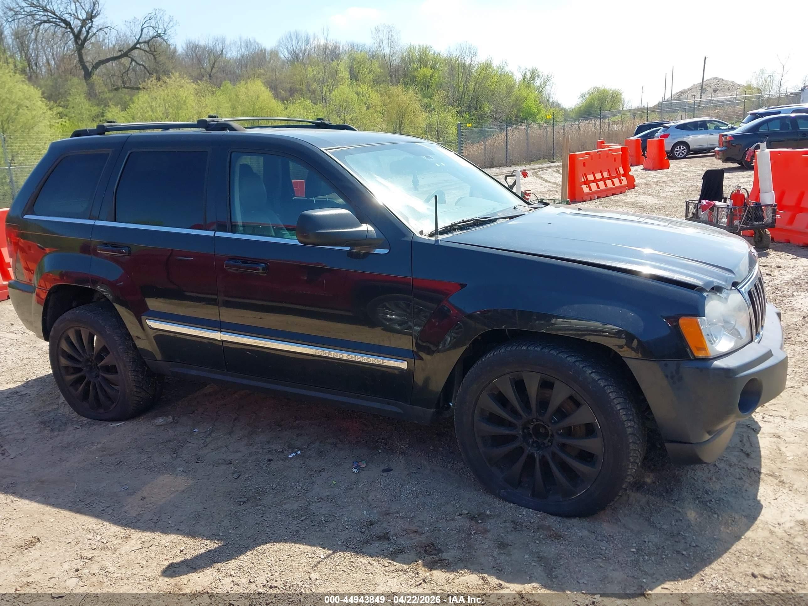 2005 Jeep Grand Cherokee Limited, VIN 1J8HR58285C557152 — Normal wear