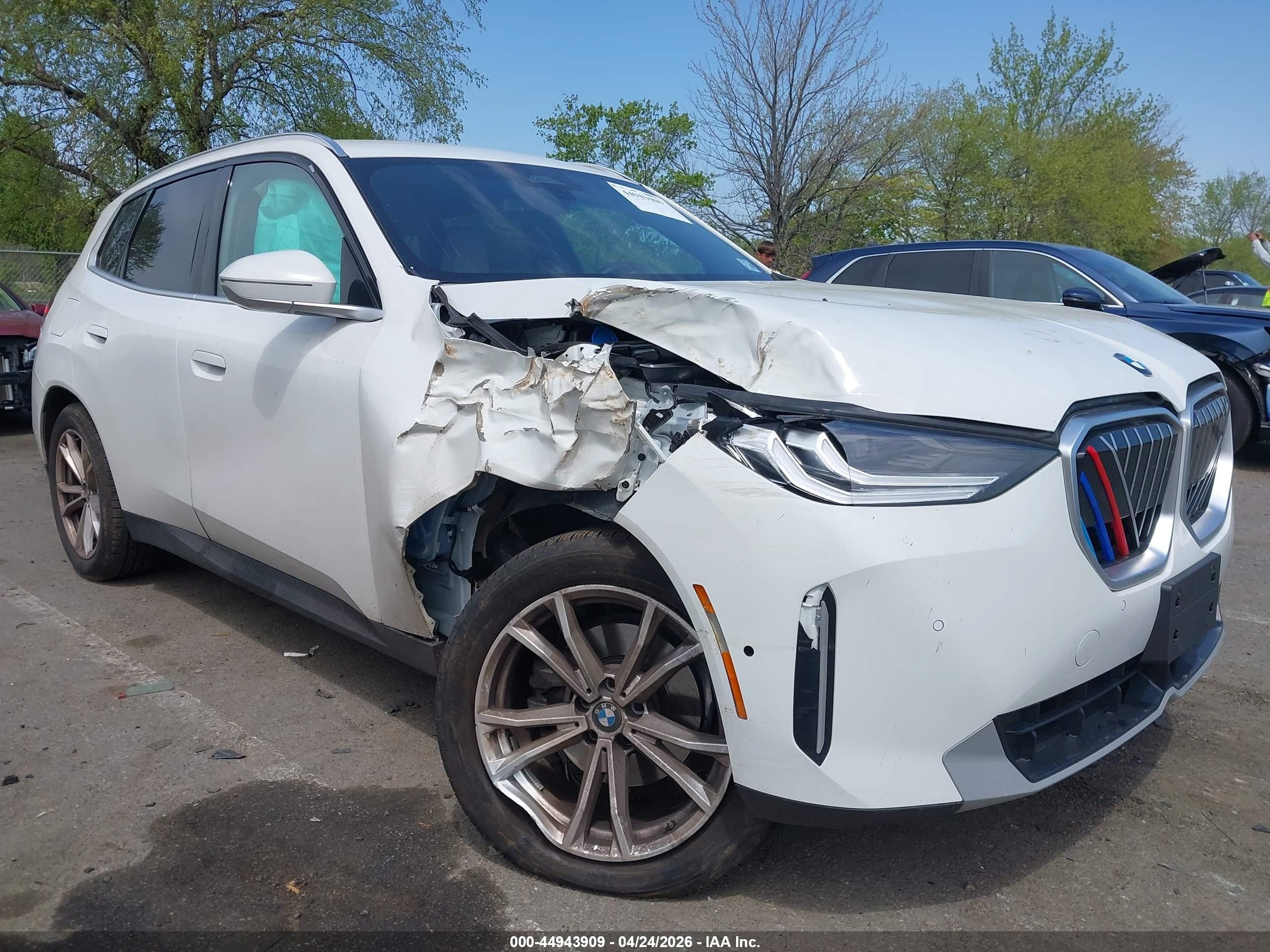 2025 BMW X3 30 xDrive, VIN 5UX53GP02S9035583 — Front end