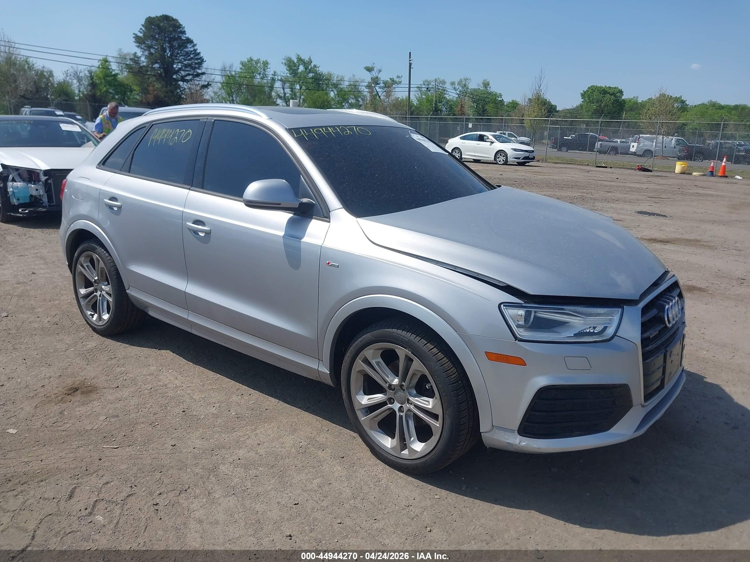 2018 Audi Q3 Premium, VIN WA1ECCFS6JR014581 — Front end