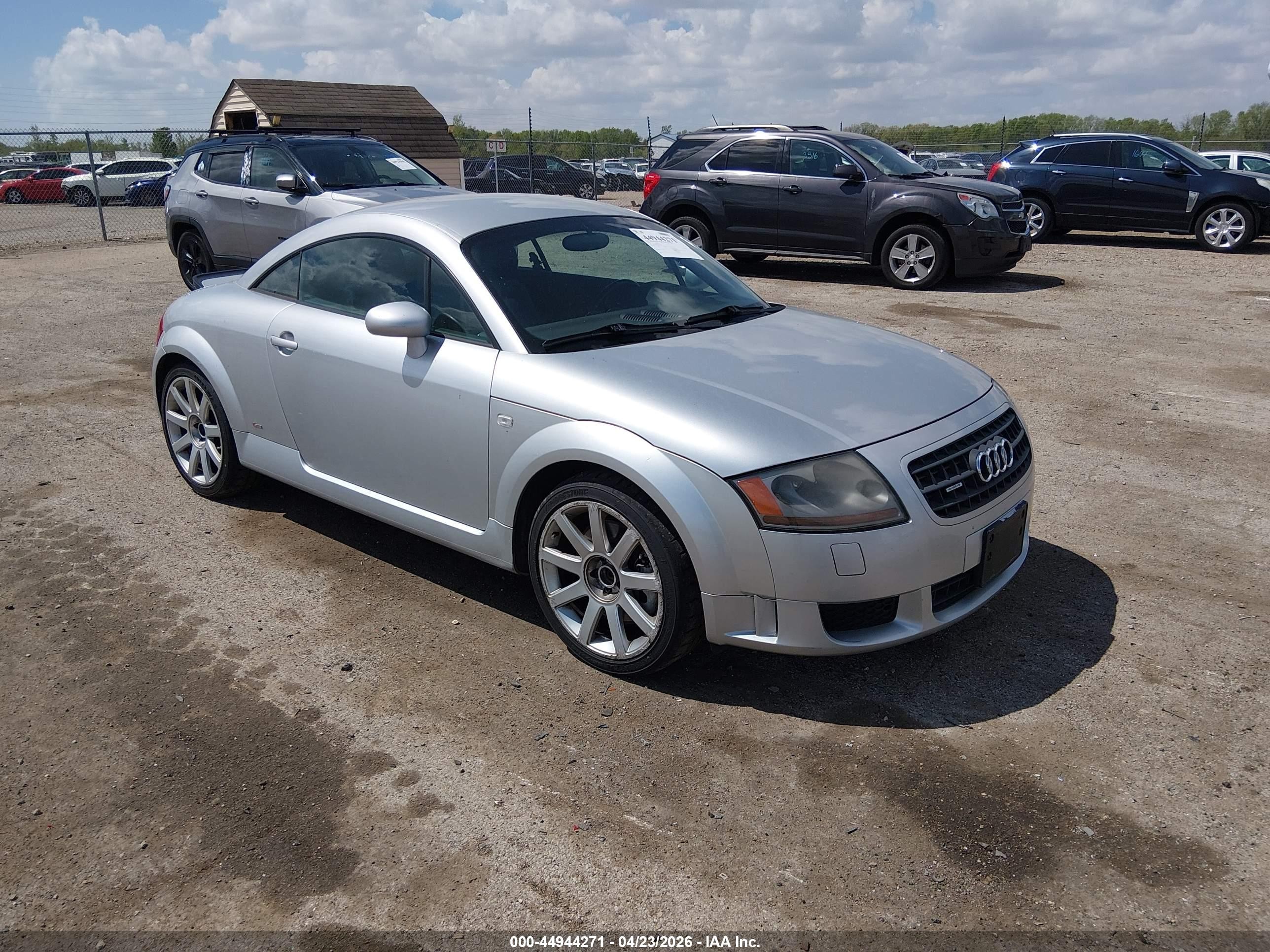 2004 Audi TT, VIN TRUWF28N241012189 — Normal wear