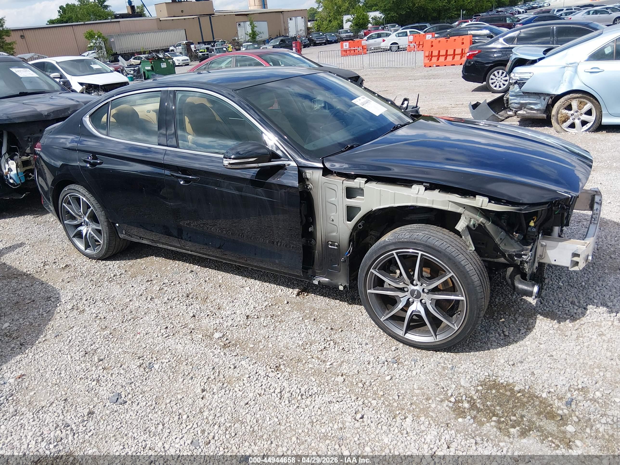 2022 Genesis G70 3.3T, VIN KMTG54TE4NU092732 — Front end