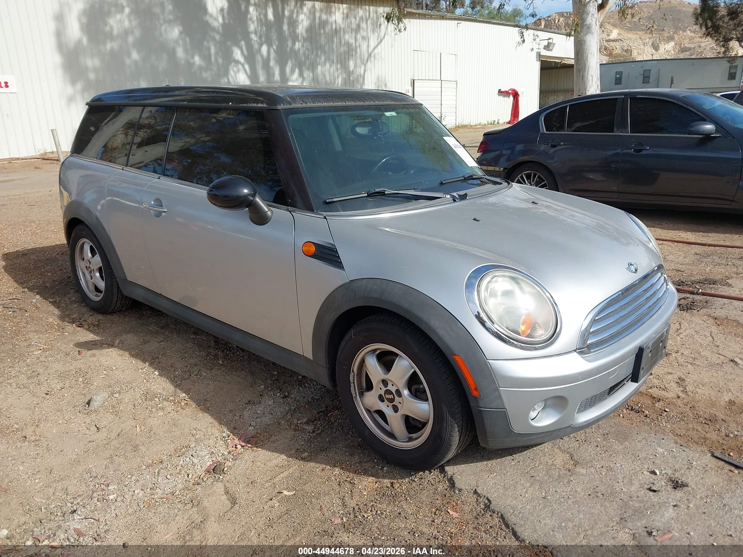 2010 MINI Clubman, VIN WMWML3C5XATX51072 — Auction photo 1 of 5