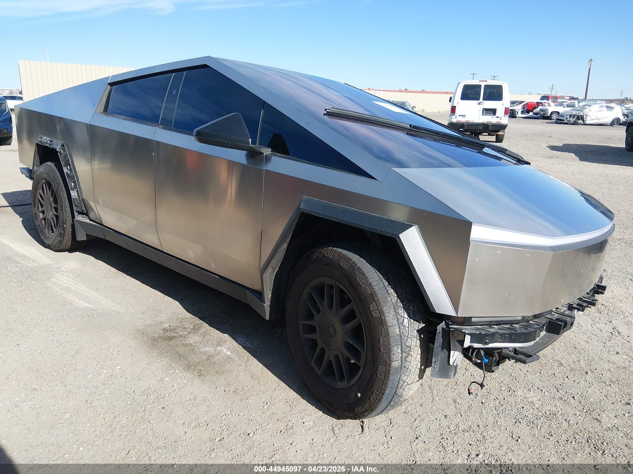 2025 Tesla Cybertruck, VIN 7G2CEHEDXSA064702 — Undercarriage