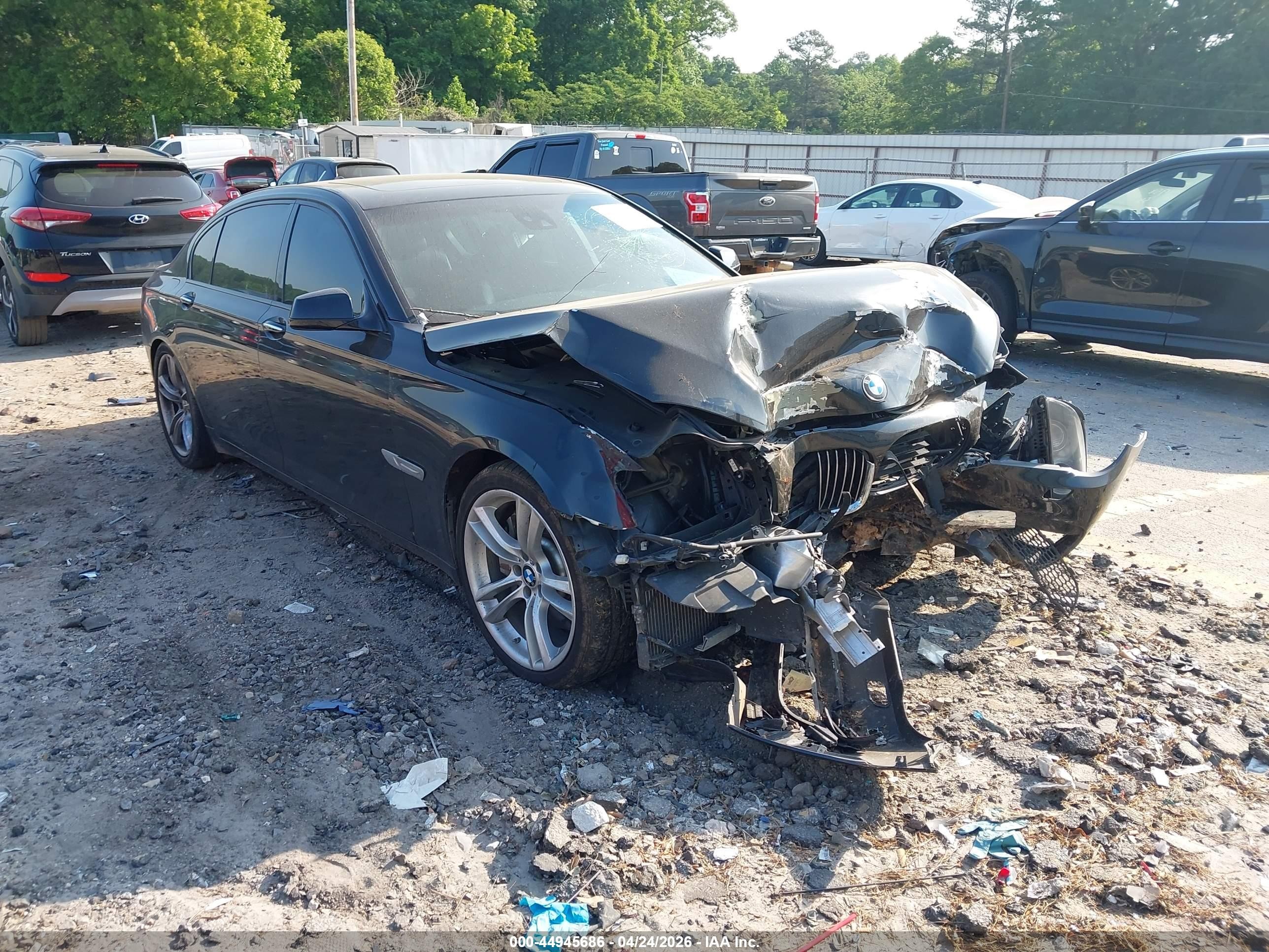 2011 BMW 7 Series 750Li, VIN WBAKB8C50BCY66031 — Front end