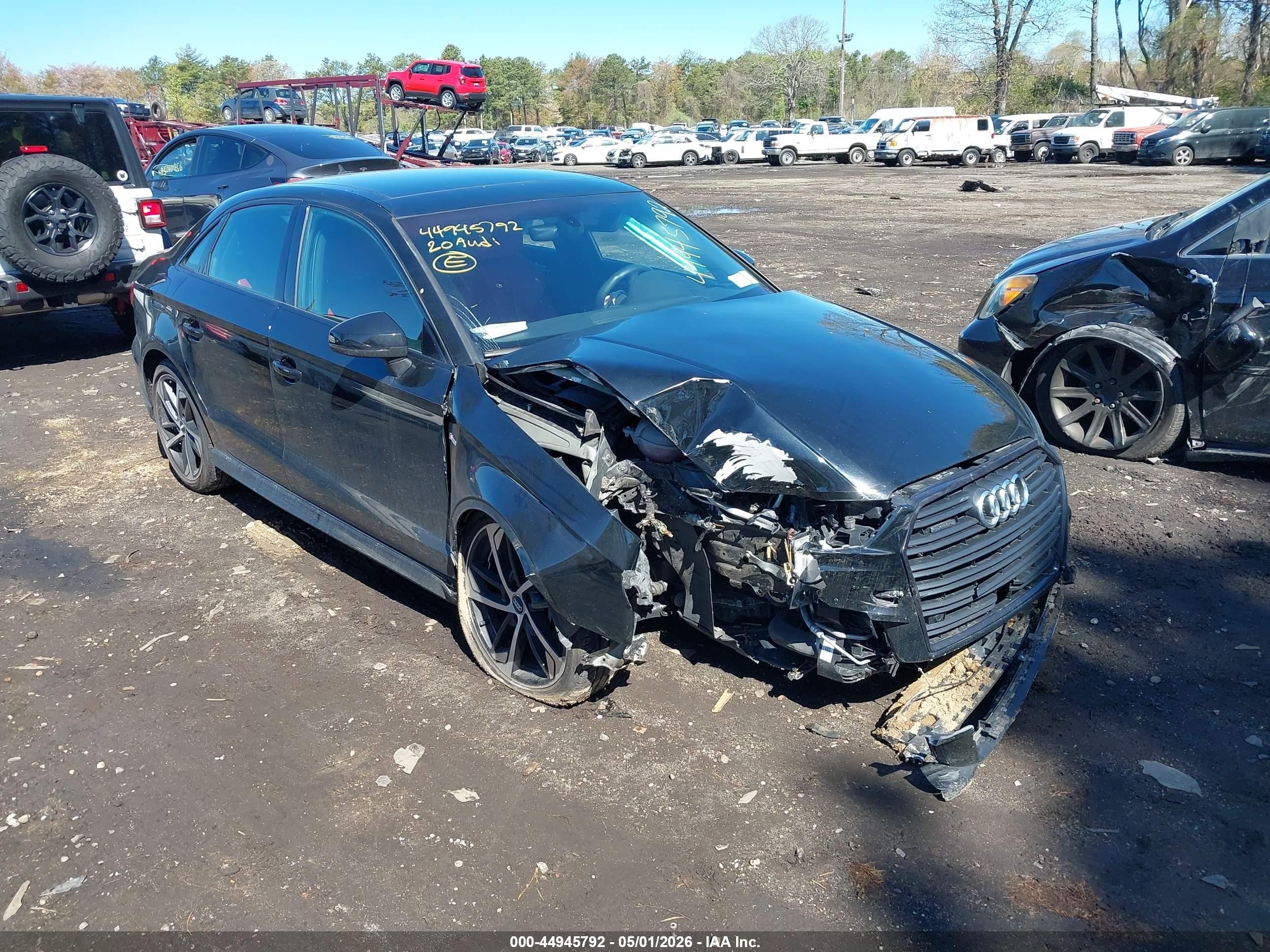 2020 Audi A3 S line Premium, VIN WAUBEGFF9LA097239 — Перед