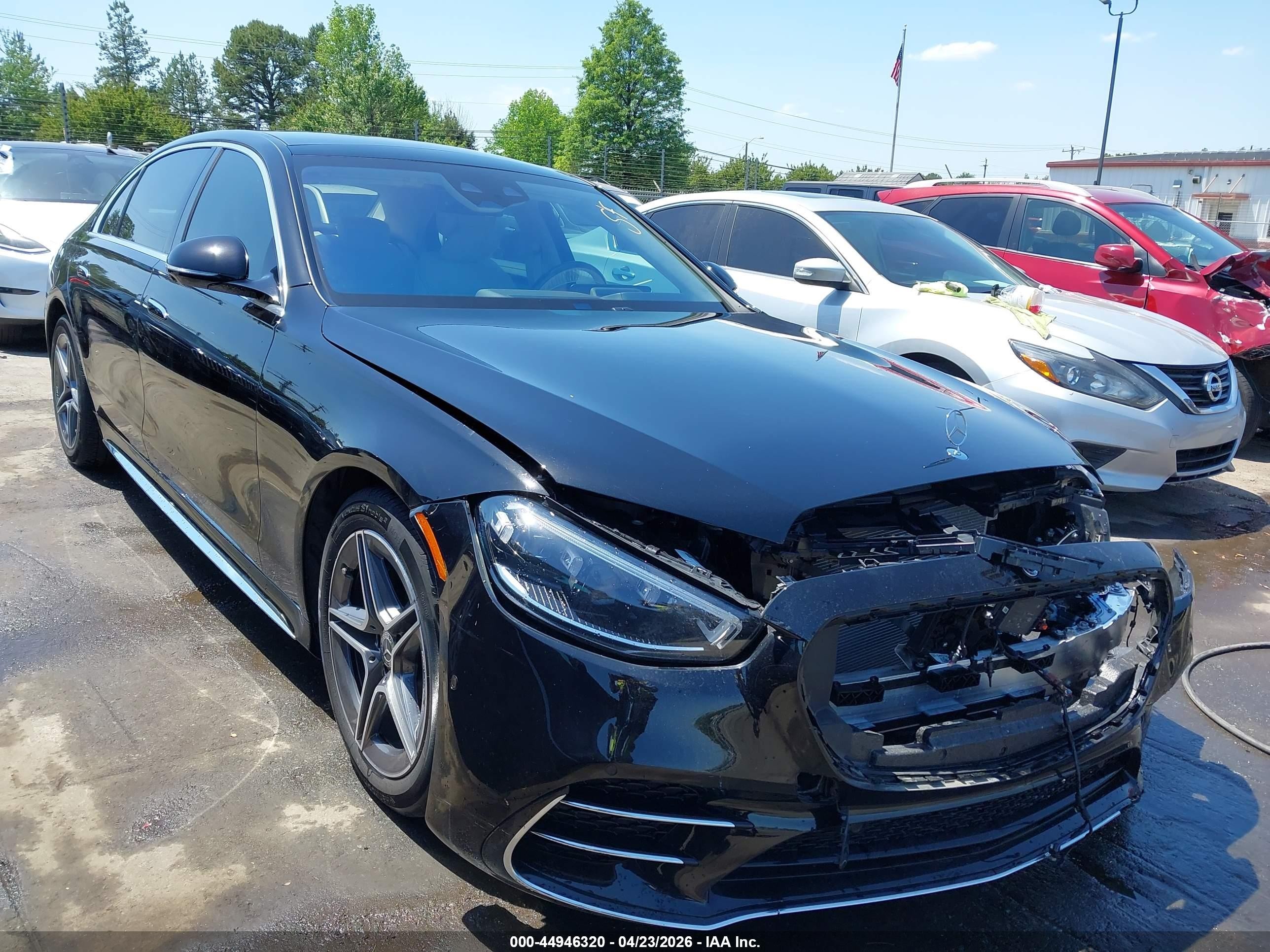 2024 Mercedes-Benz S 580e, VIN W1K6G6KBXRA271006 — Front end