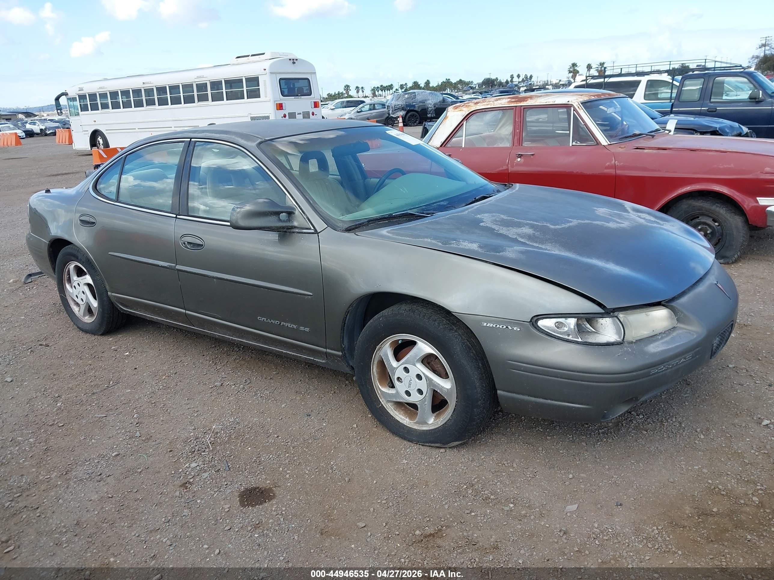 1998 Pontiac Grand Prix SE, VIN 1G2WJ52K7WF285809 — Обычный износ