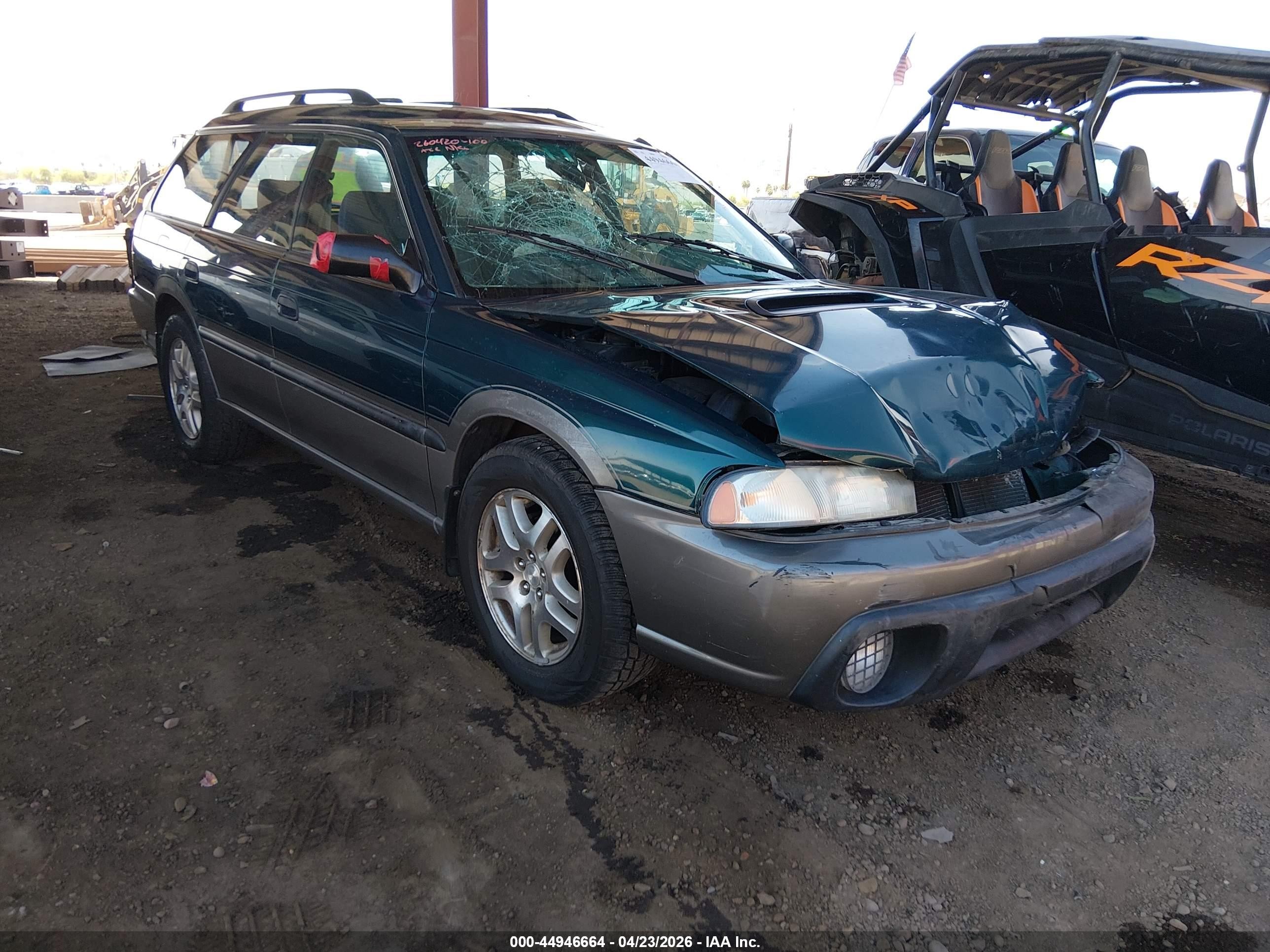 1997 Subaru Legacy Outback, VIN 4S3BG6858V7602196 — Перед