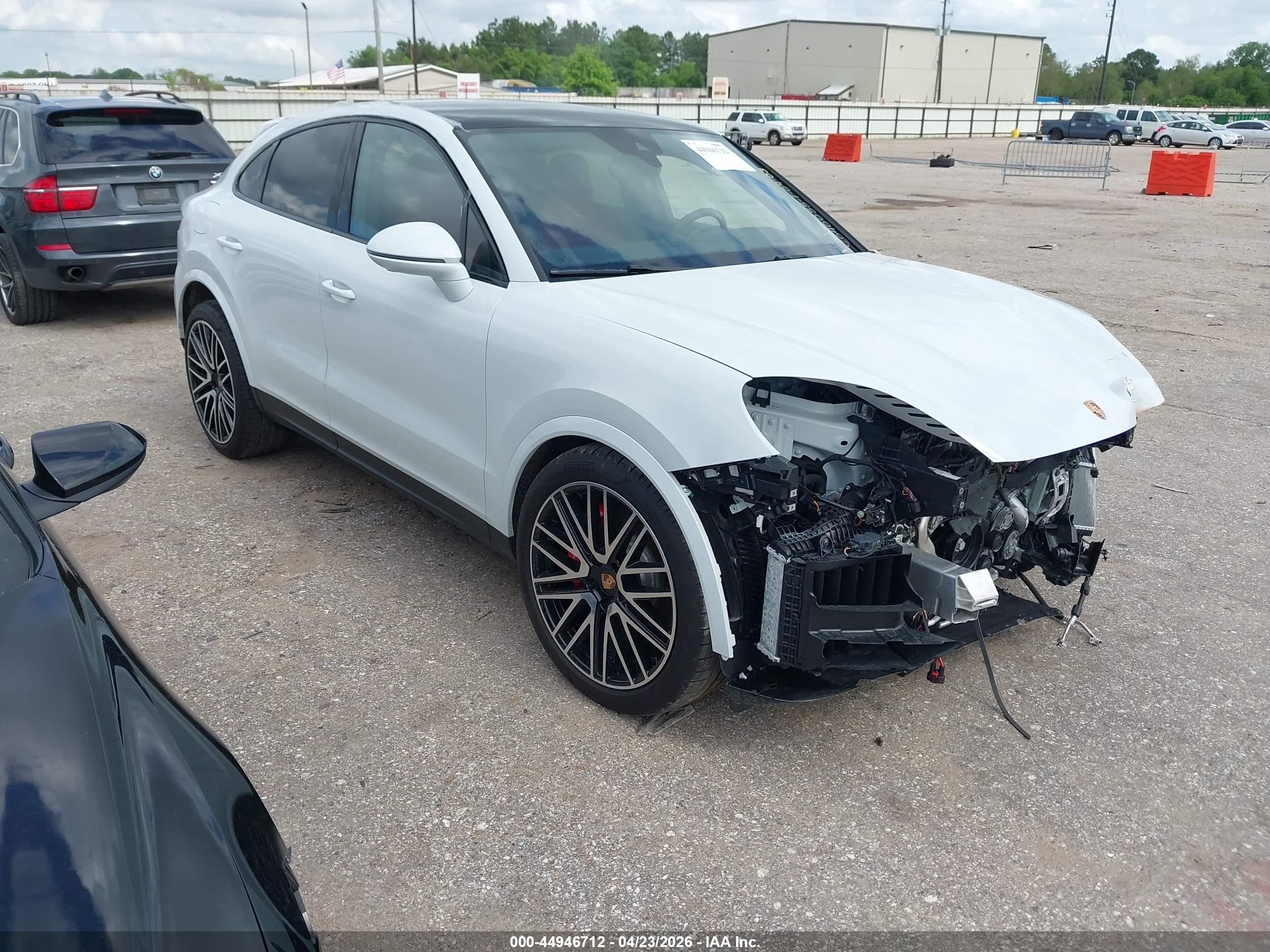 2026 Porsche Cayenne S, VIN WP1BL2AY0TDA50036 — Front end