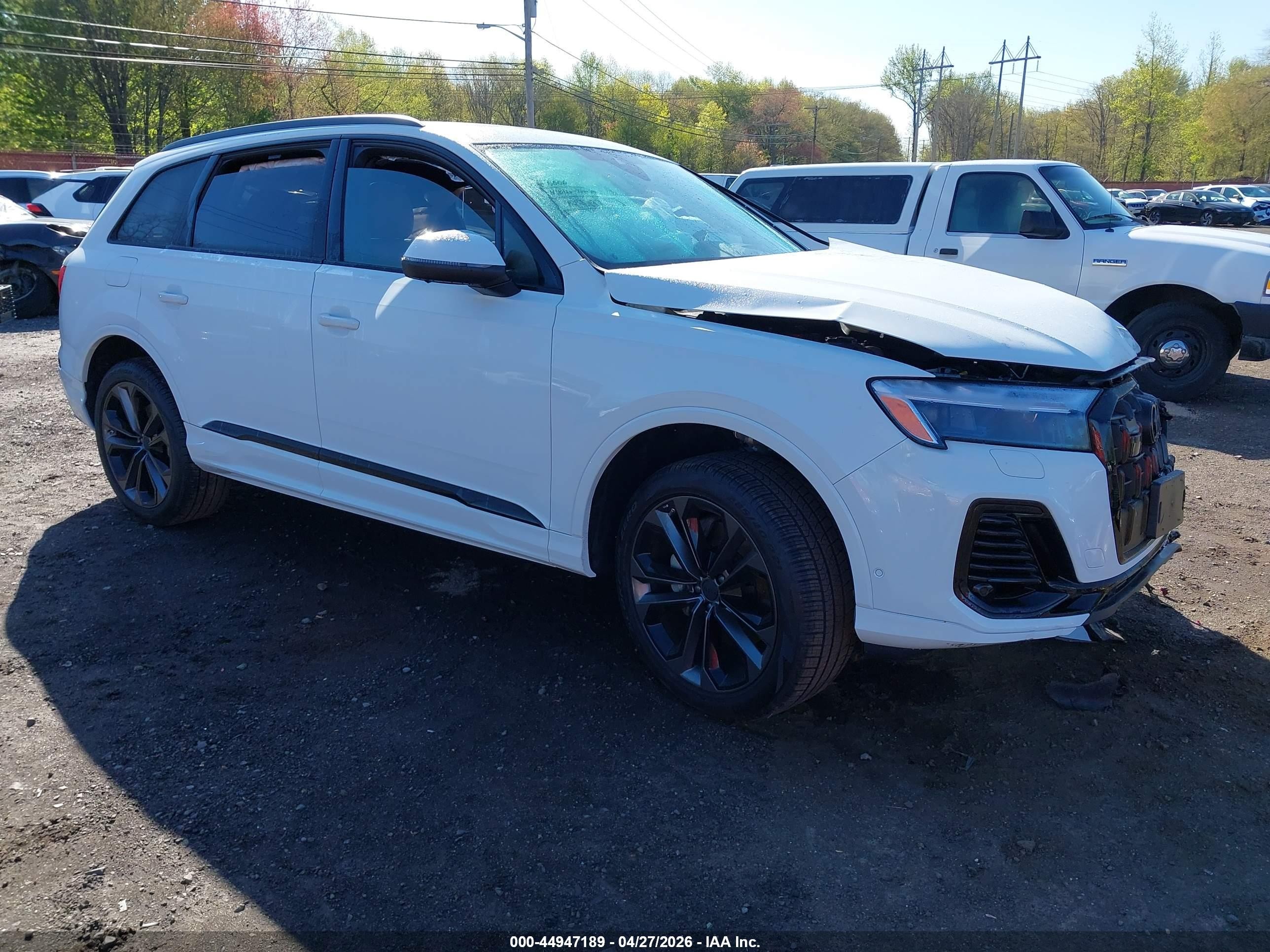 2026 Audi Q7 Prestige, VIN WA1VVBF79TD010203 — Front end