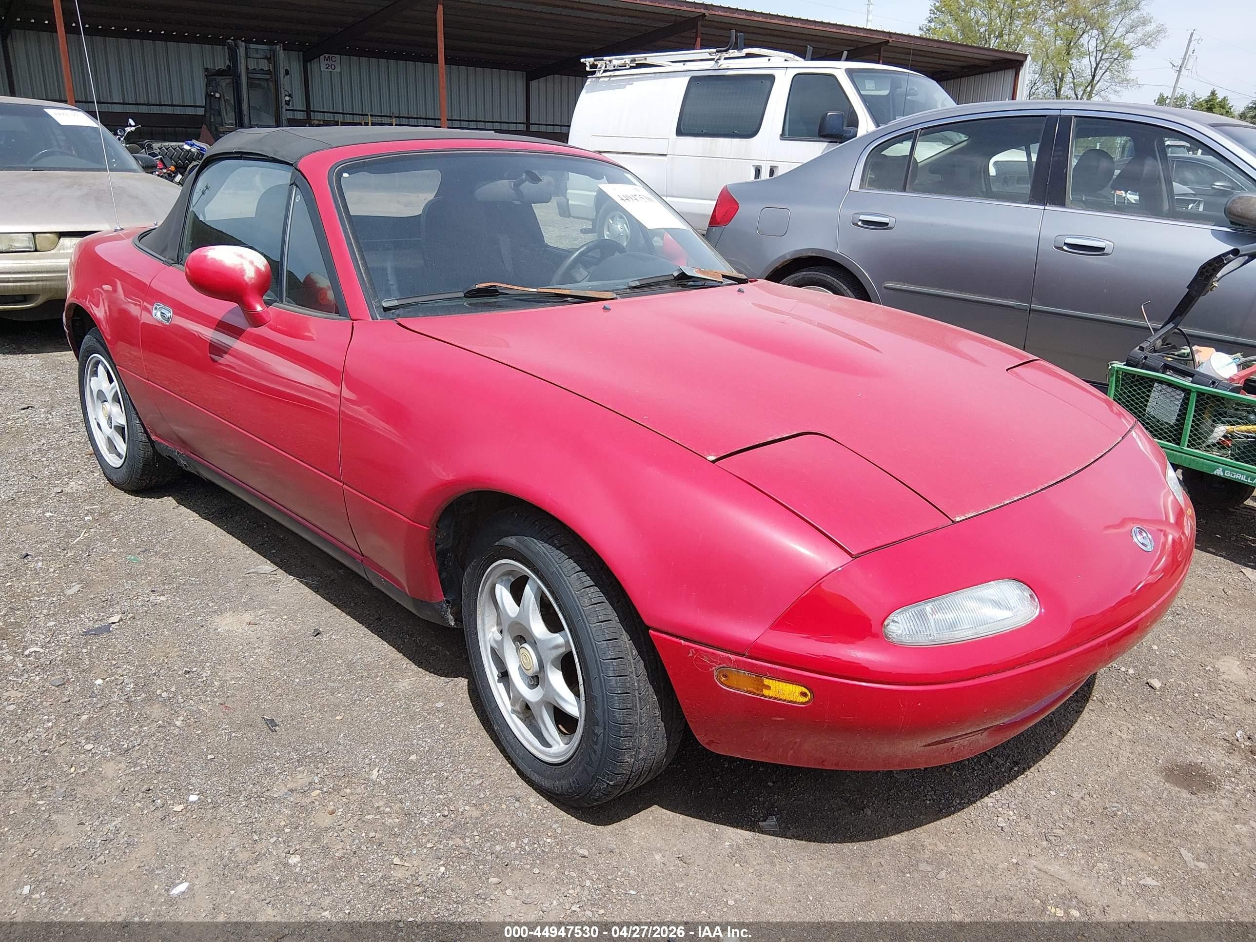 1997 Mazda MX-5 Miata, VIN JM1NA3539V0726373 — Normal wear