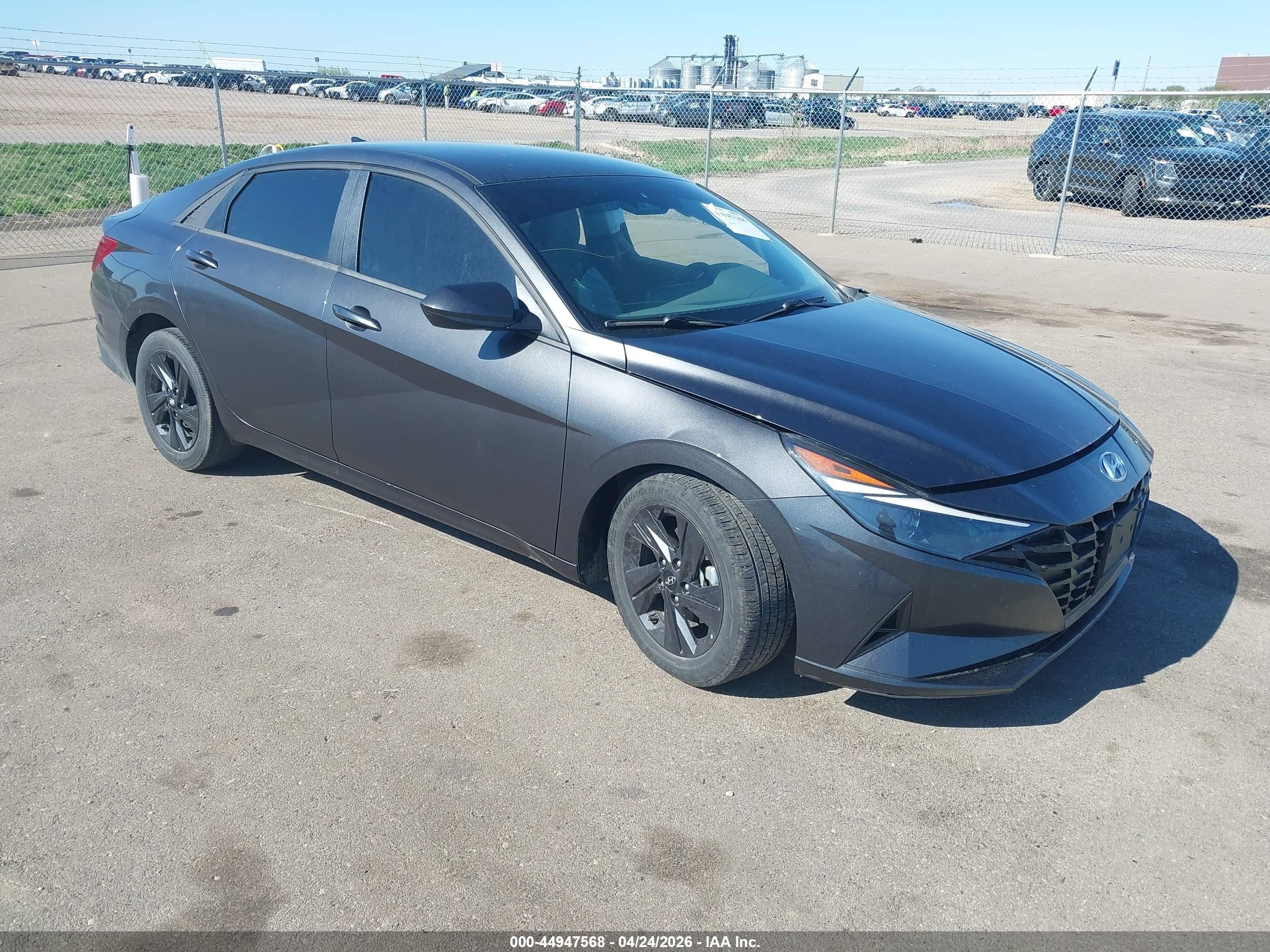 2022 Hyundai Elantra SEL, VIN 5NPLS4AG5NH057007 — Side
