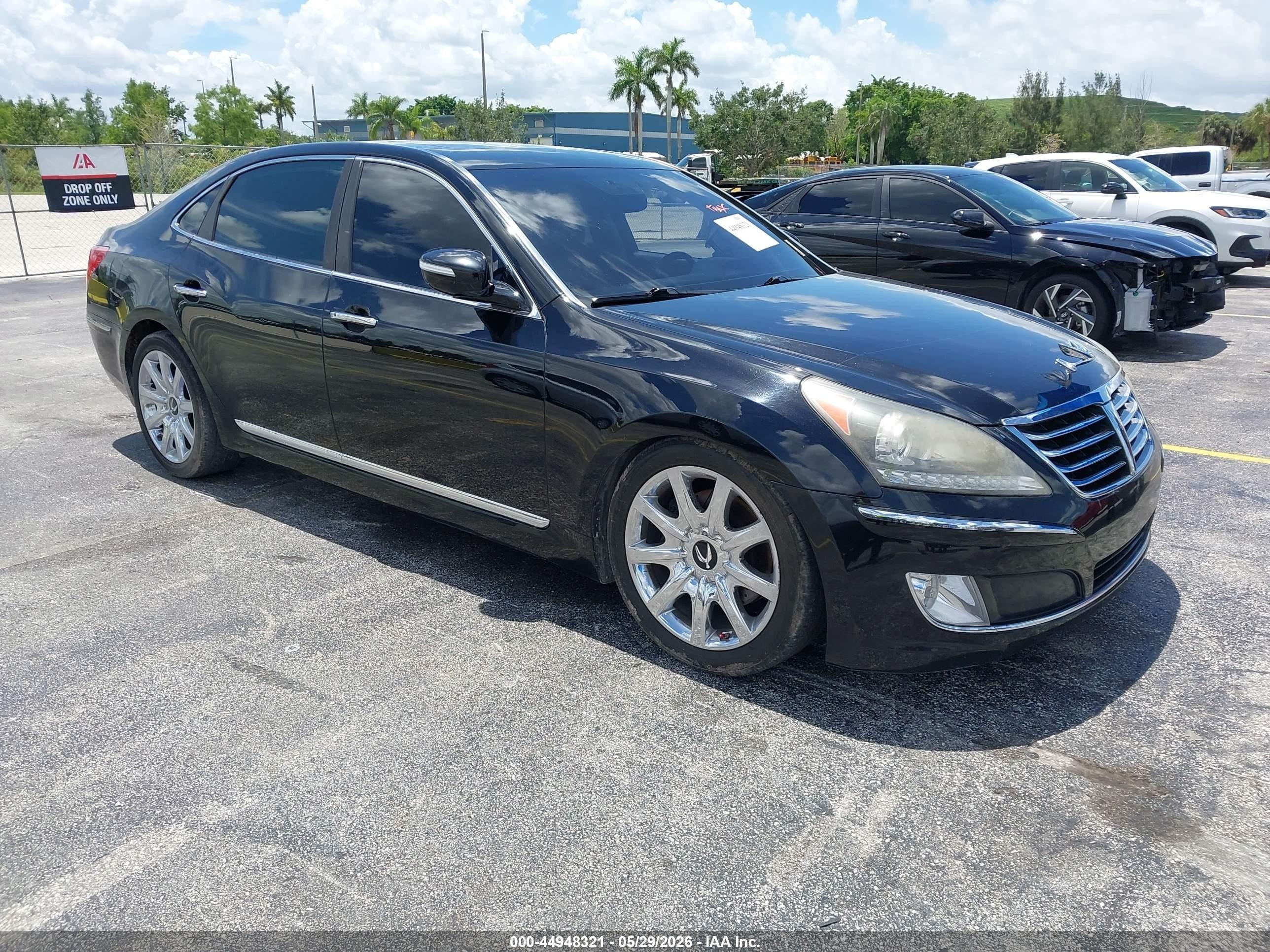 2011 Hyundai Equus Signature, VIN KMHGH4JF0BU035761 — Undercarriage