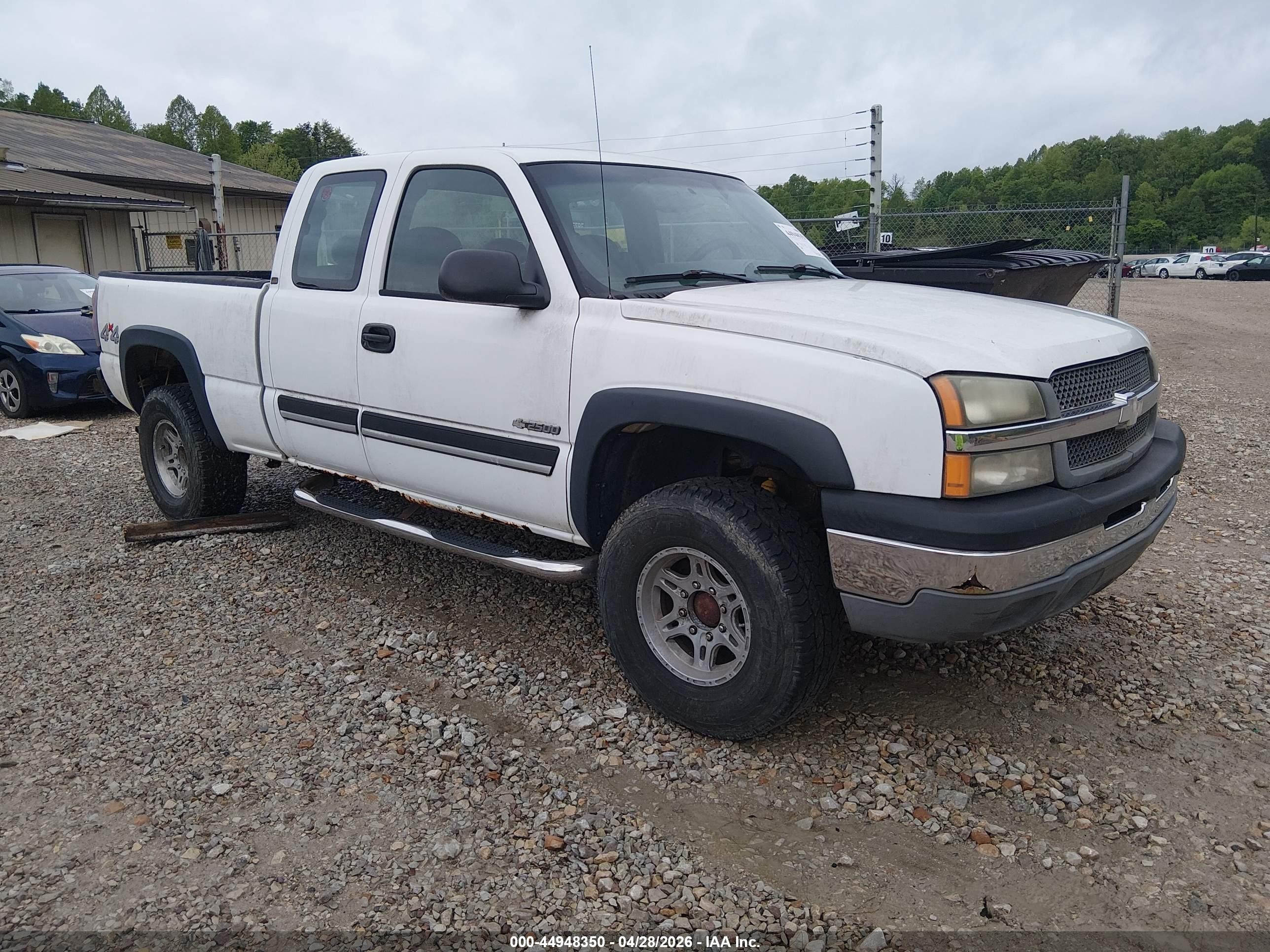 2004 Chevrolet Silverado 2500 LT, VIN 1GCGK29UX4Z100859 — Normal wear
