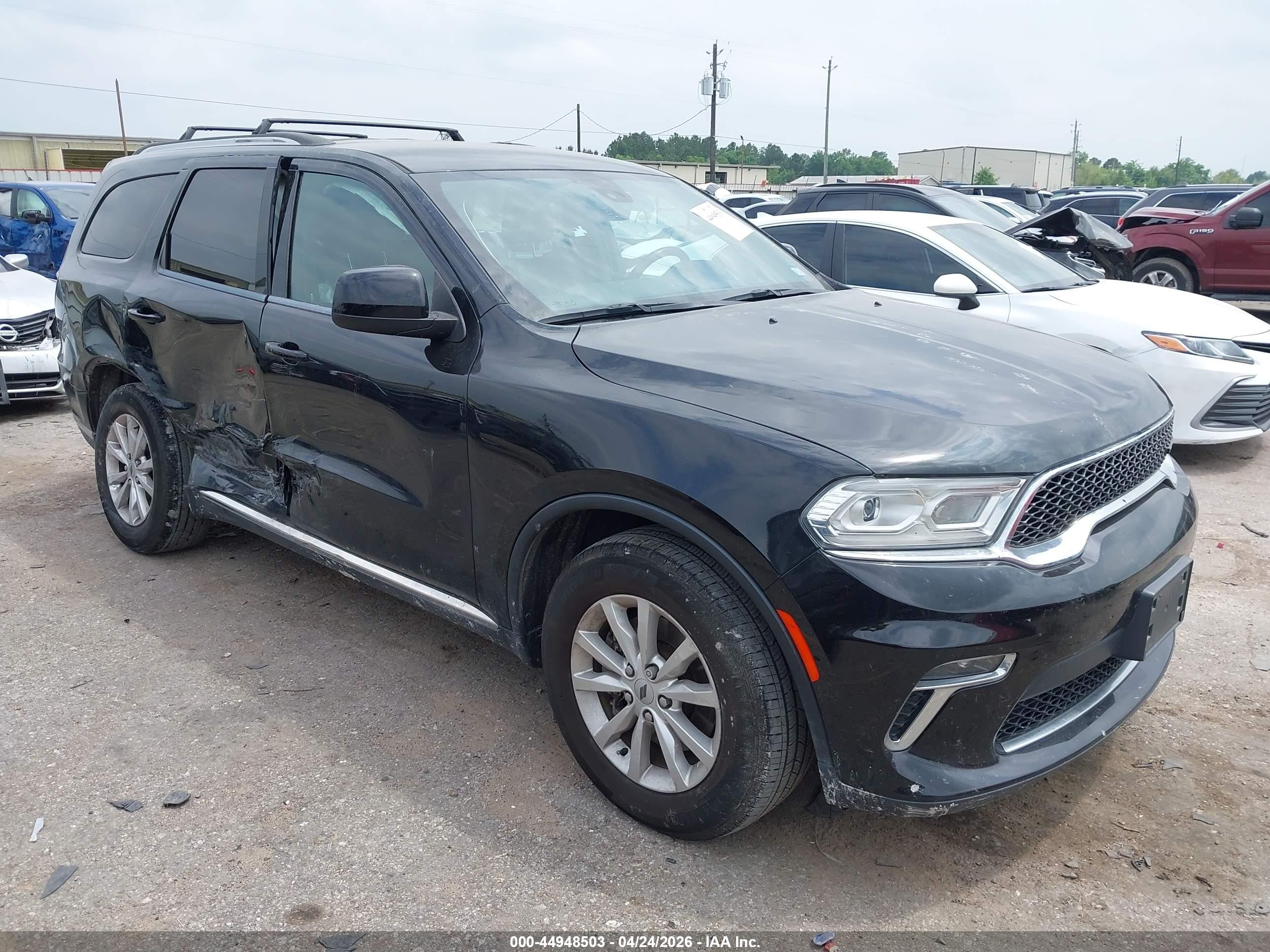 2022 Dodge Durango SXT, VIN 1C4RDHAG8NC128756 — Side